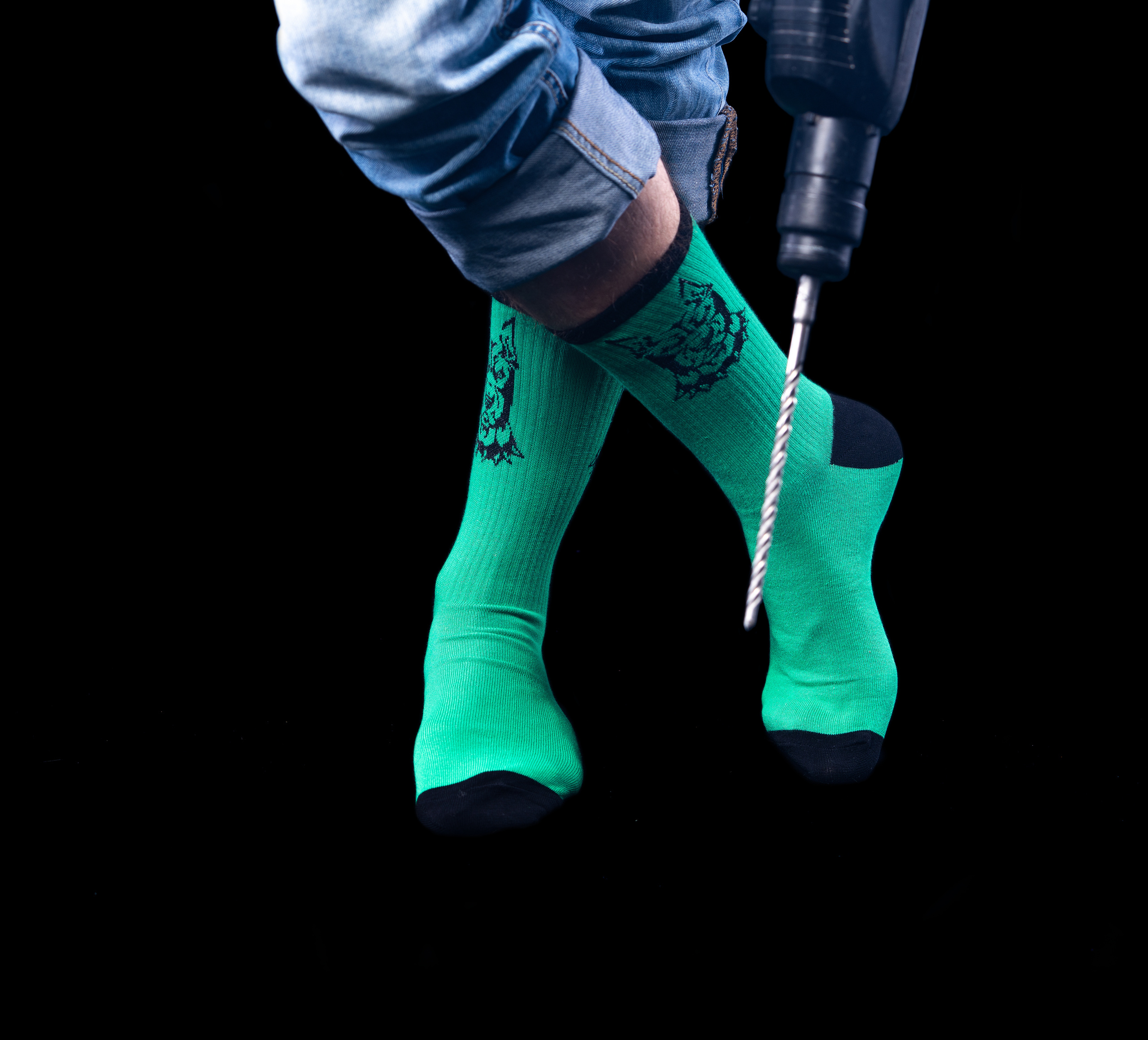 фотографии носков от ведущего фотографа России с перфоратором