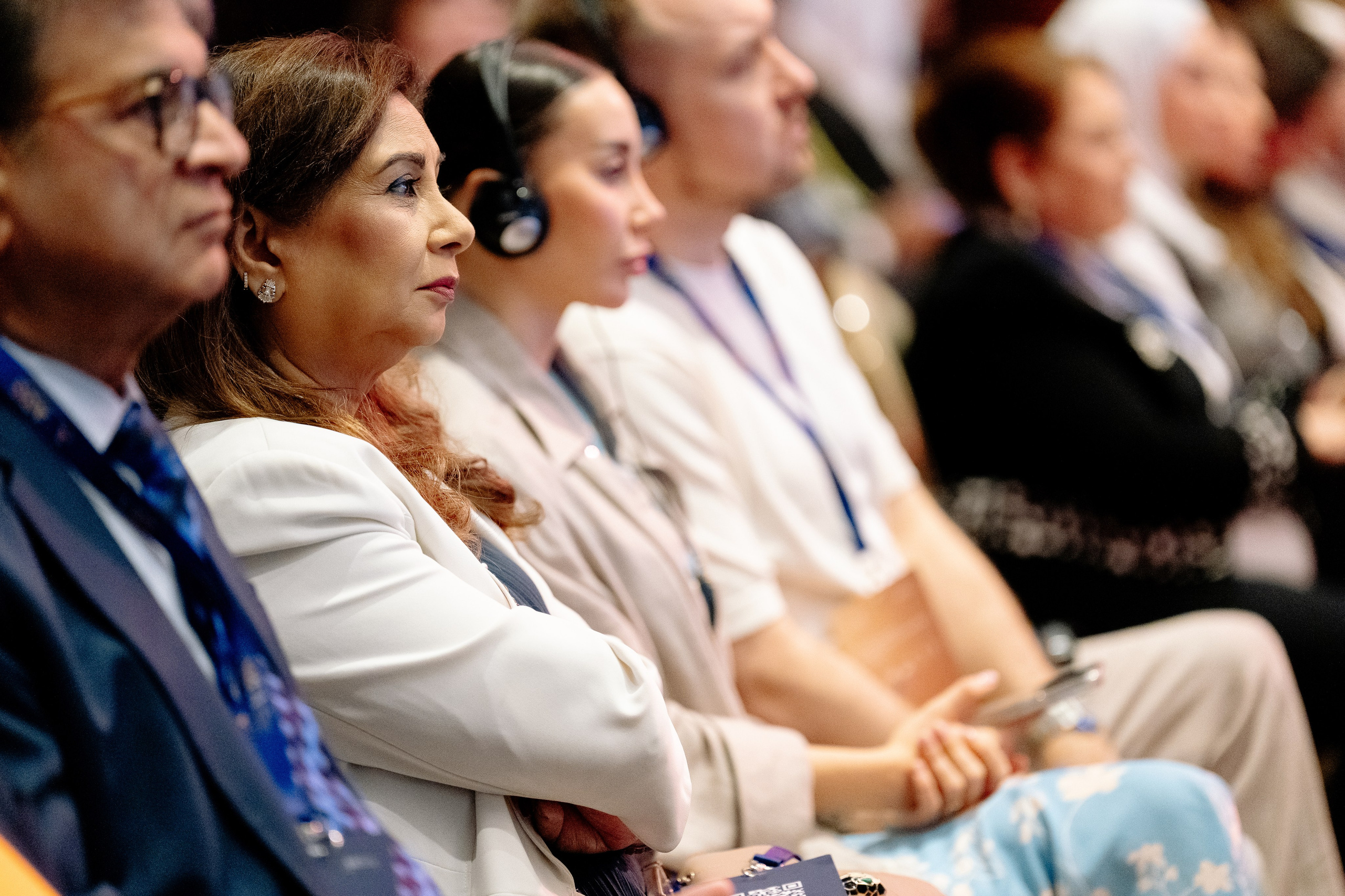 Форумы. Фотограф Альберт Адамян