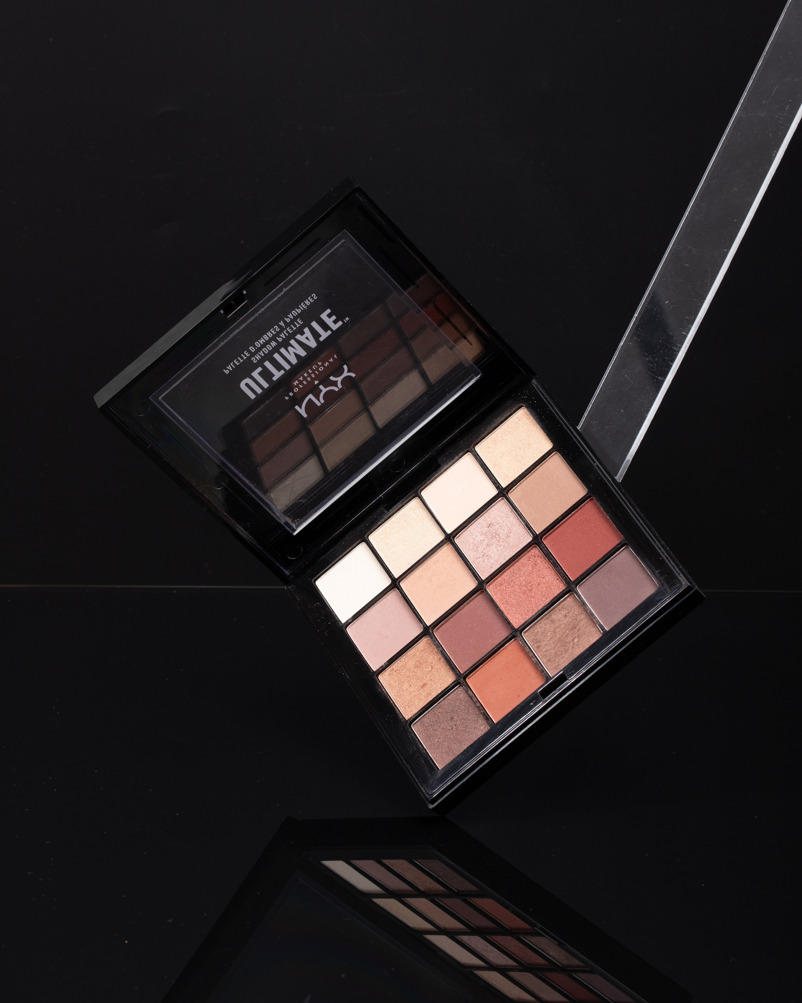 PRODUCT. RETOUCHER / Beauty / Product / Fashion / Commercial