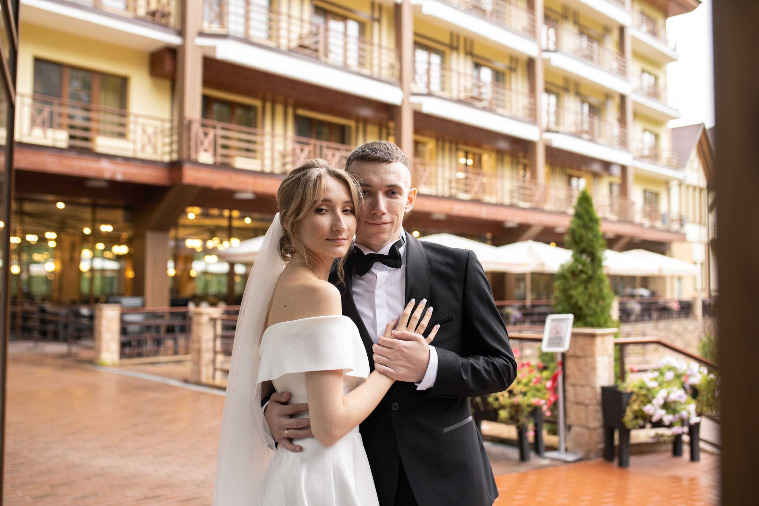 Свадебная фотосессия в отеле Ареал. Фотограф в Железнодорожном и Балашихе