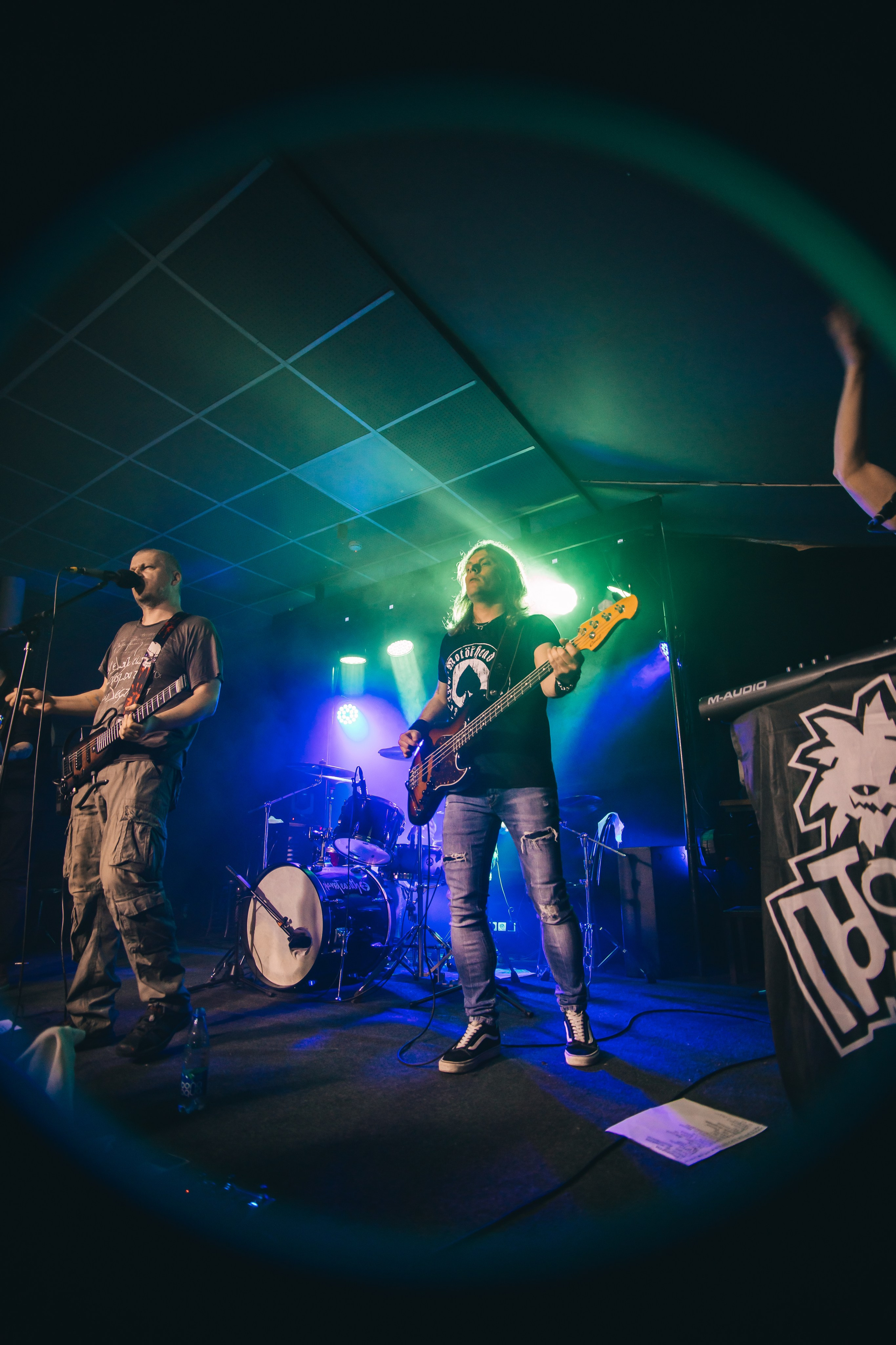 Потомучто. Красноярск, 28.02.2025, бар 64/6. Фотограф Регина Крикунова г. Красноярск