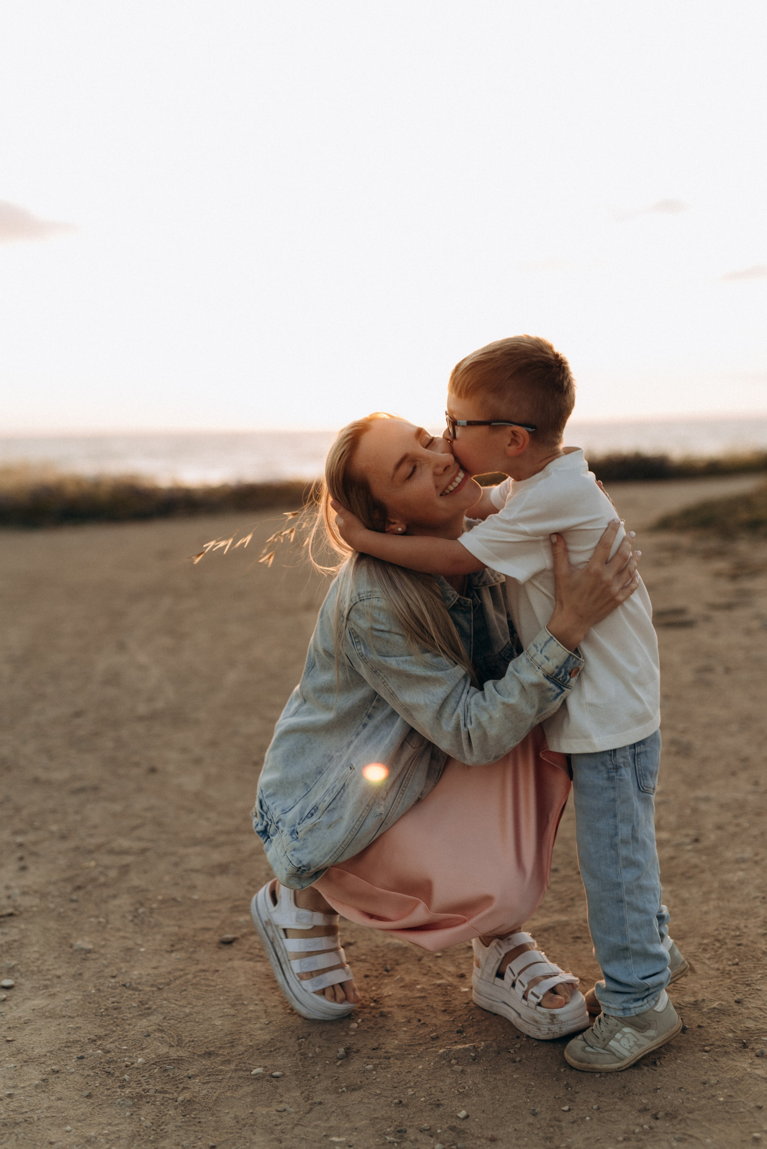 Family: Iryne, Misha & Mira. Family photographer in Israel | Alesya Superfin