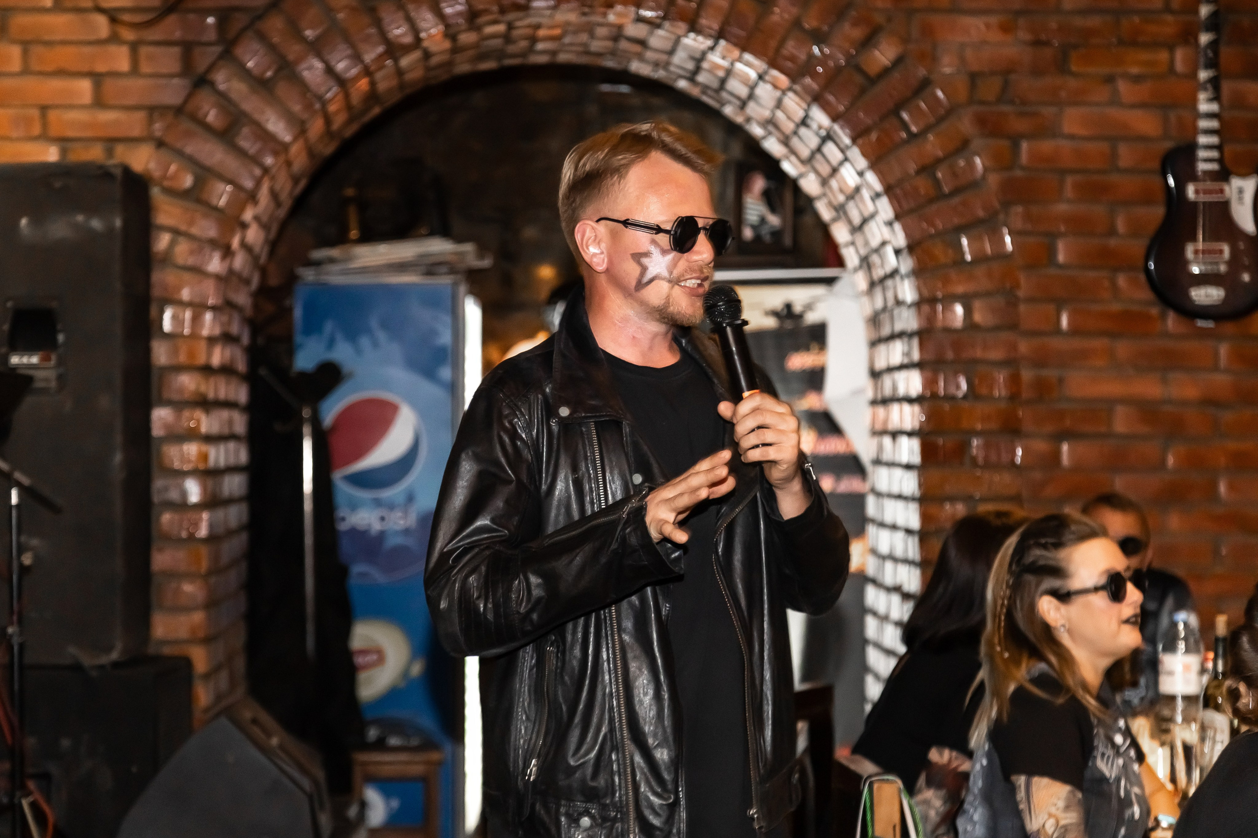 День Рождения Алексея в баре «Белая Лошадь». Фотограф в Волгограде Норченко Светлана