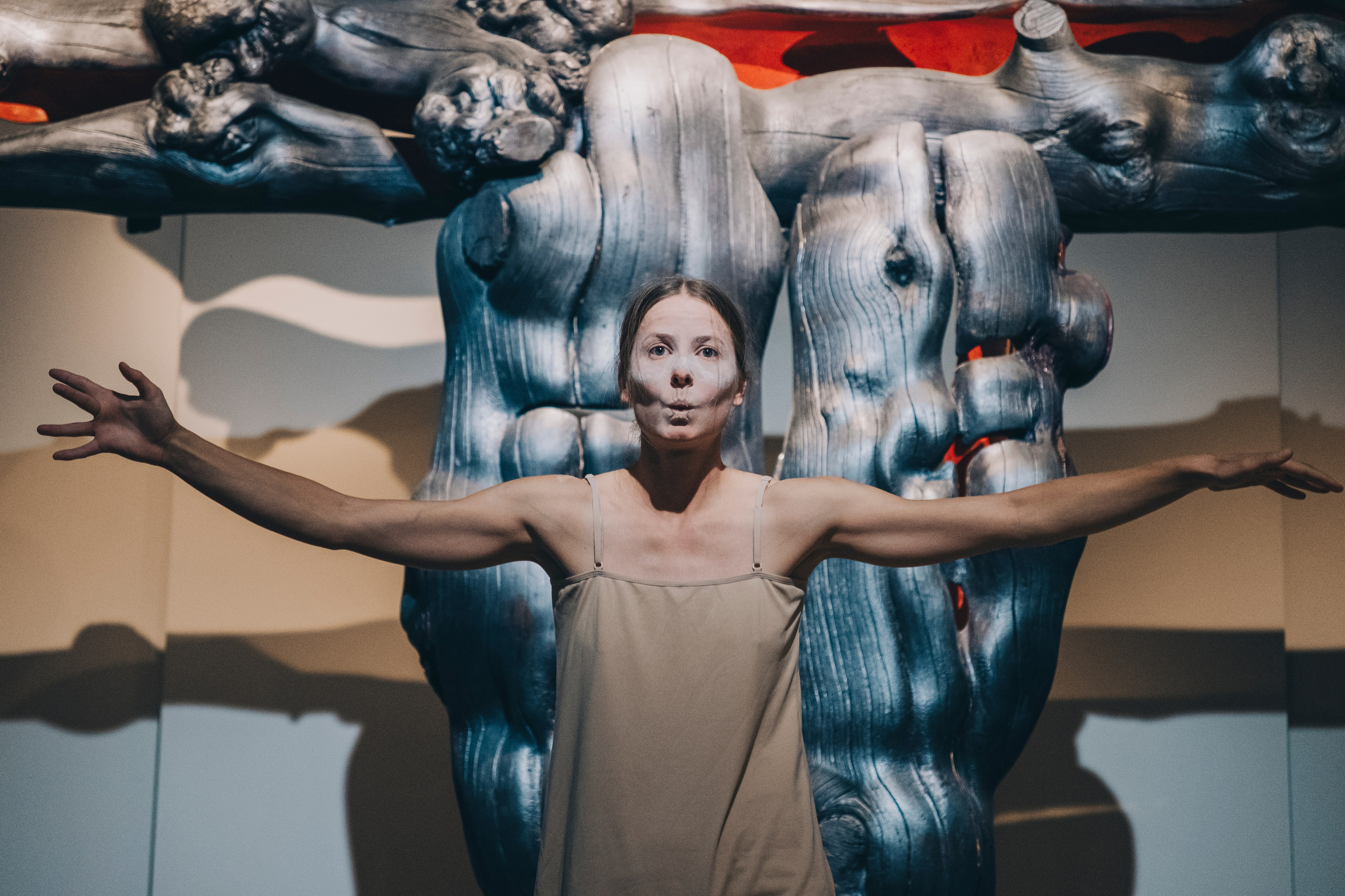 Перформанс в галерее. Фотограф в Иркутске Анна Мирошникова