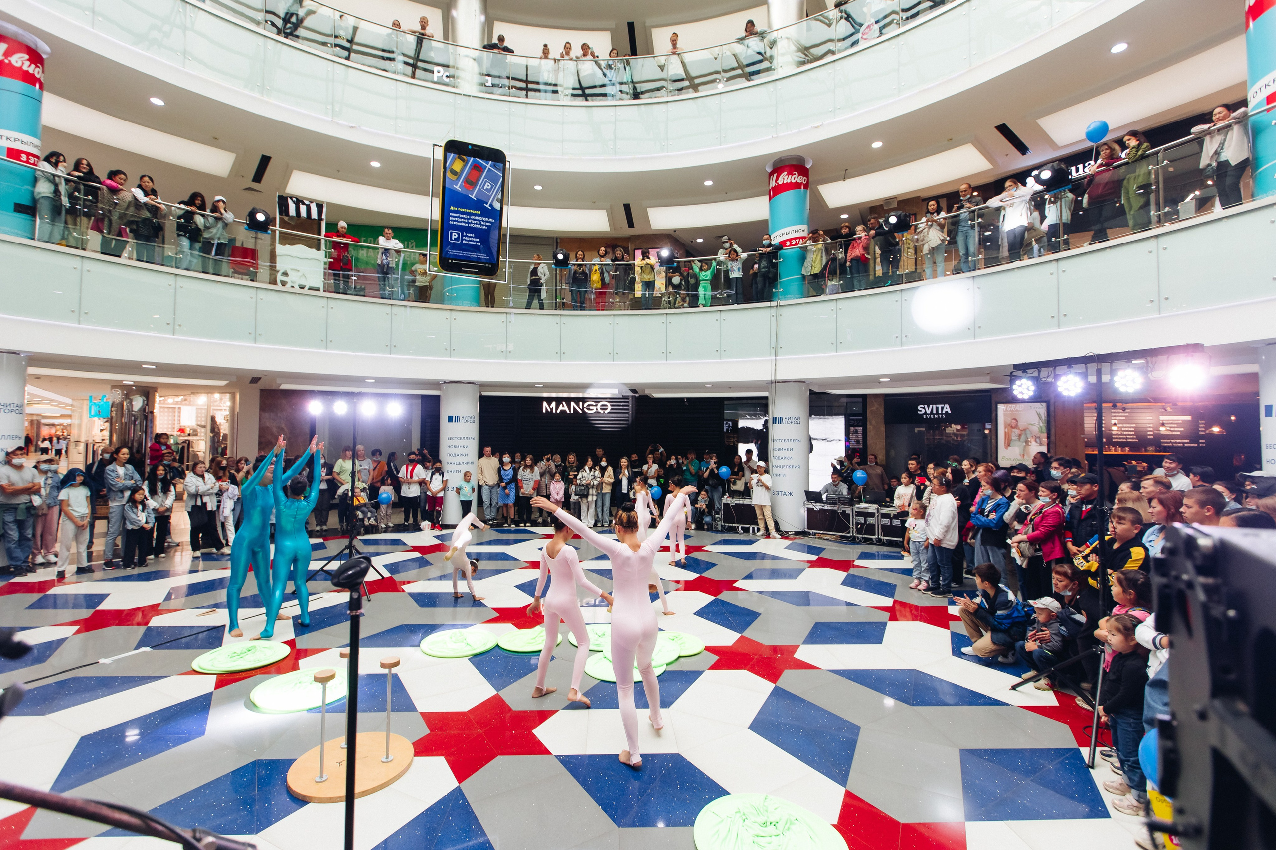 5 лет ТЦ Форум. Свадебный и семейный фотограф в Улан-Удэ