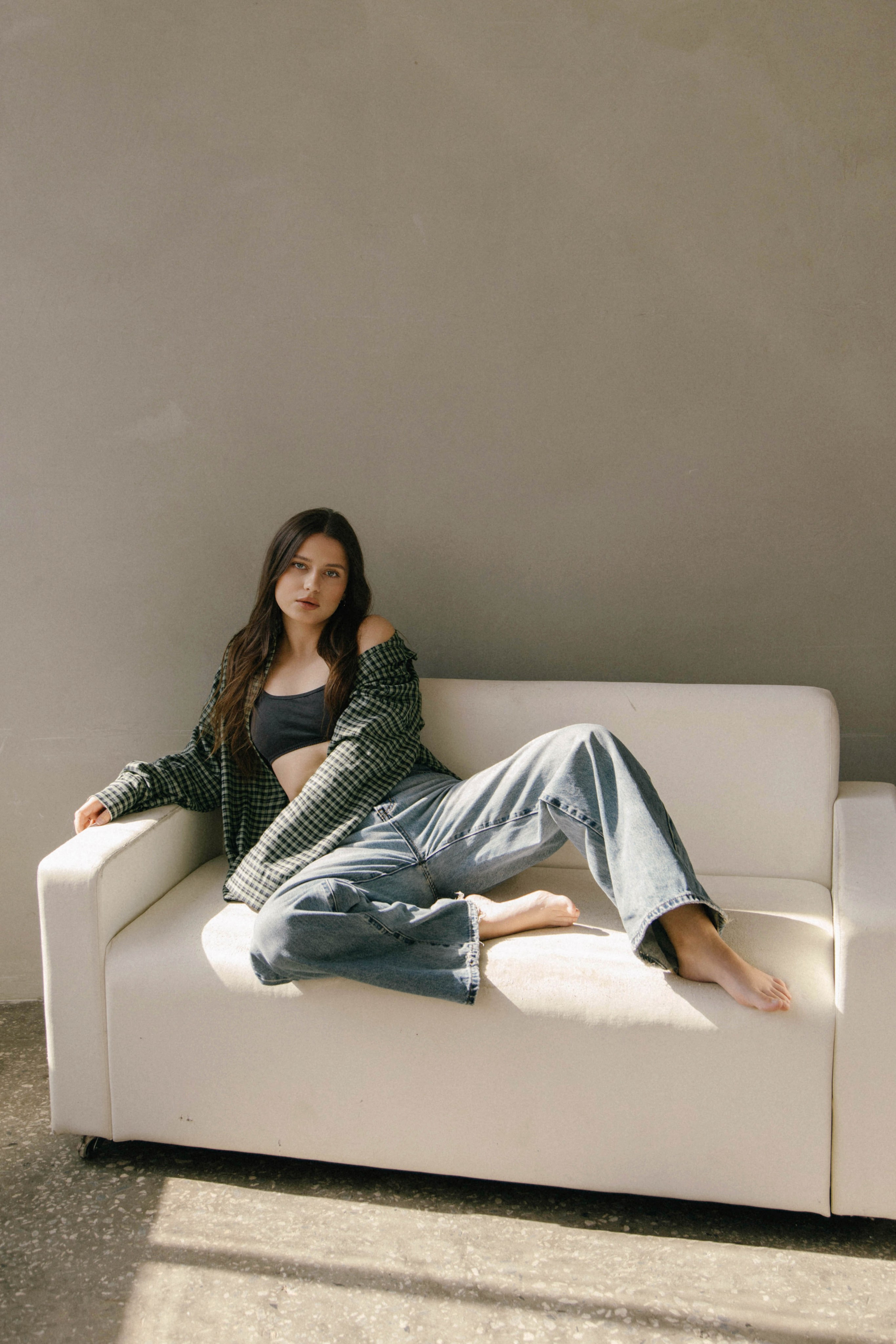 Ксюша. Минимализм, портреты в студии. Фотограф Ксения Третьякова, Санкт-Петербург