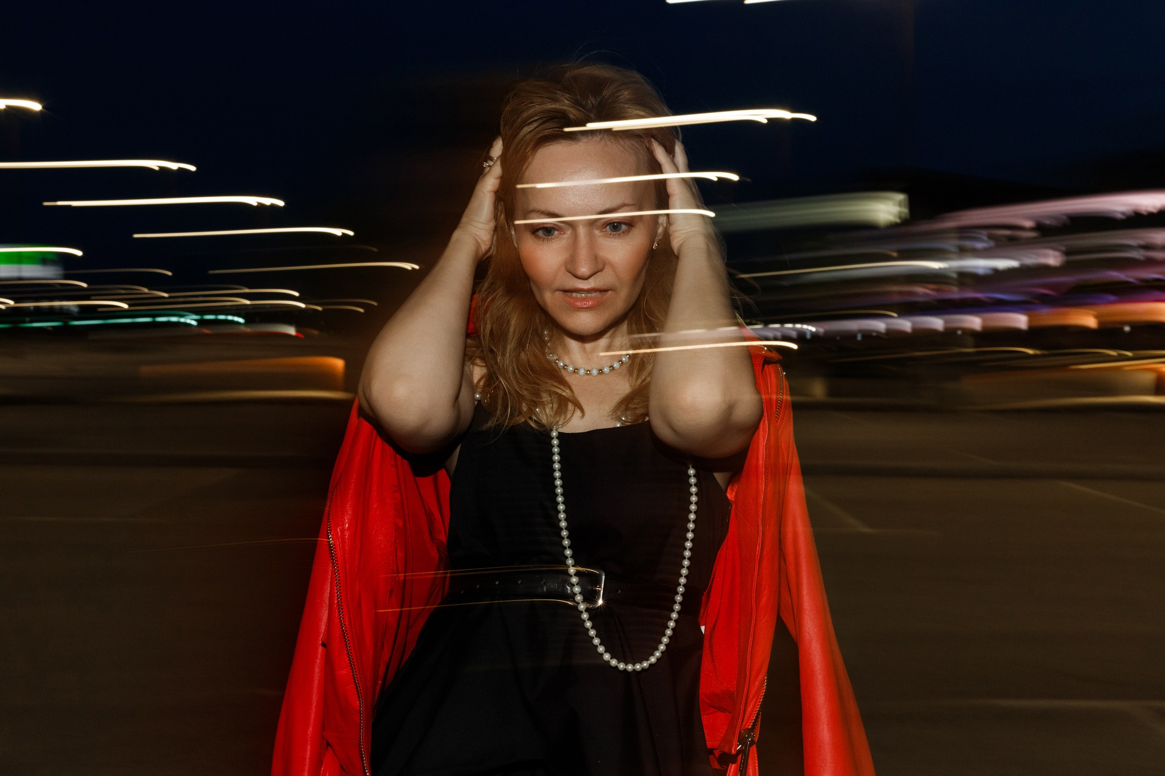 Ночная серия. Вспышка. Наталья. Евгения. Июнь 2025. Фотограф Пермь. Свадьбы. Семья и дети, школа, д. сад. Фотокниги