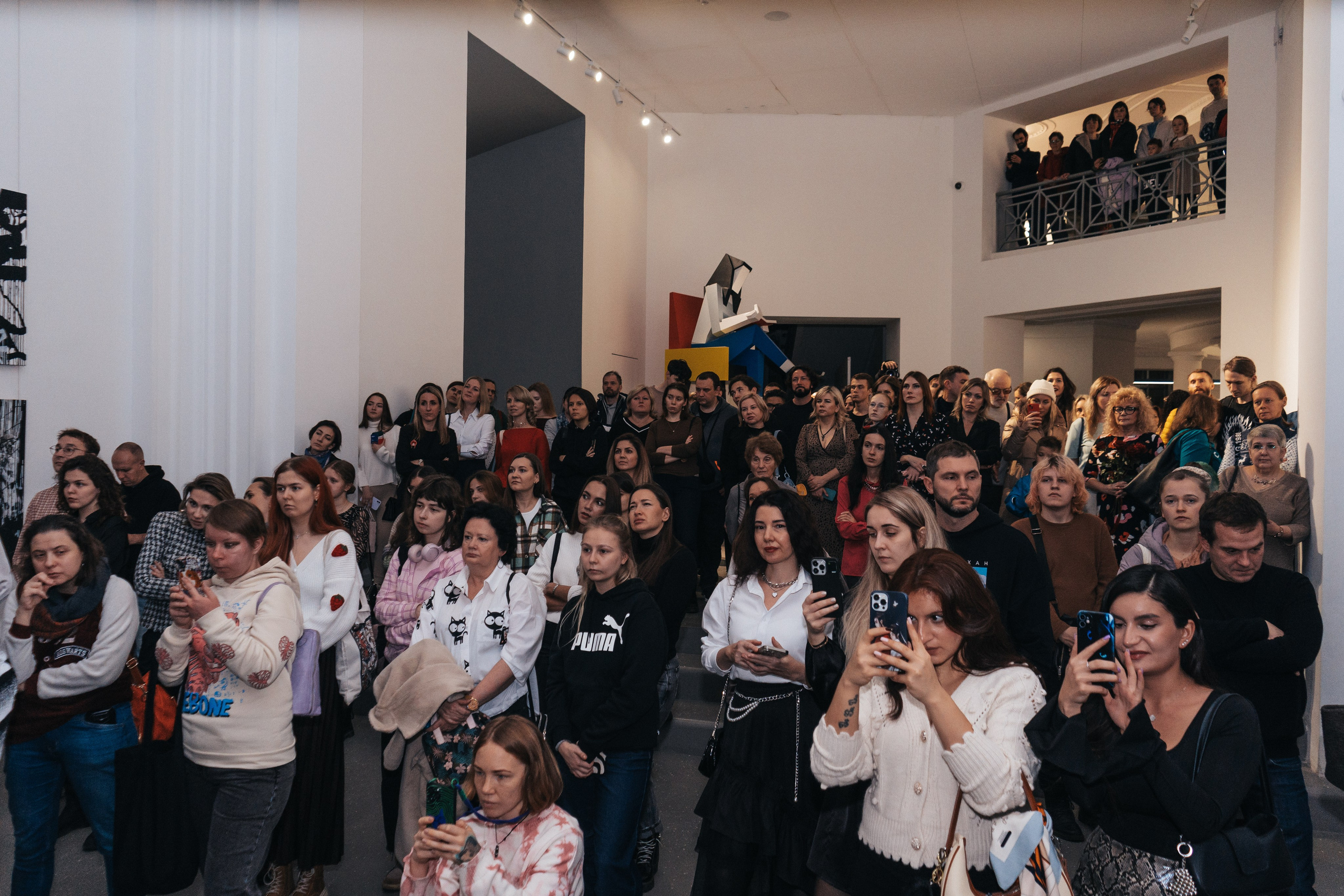 Выставка Юрия Литарова. Всё рождается. Всё продолжается. Портретный фотограф Нижний Новгород