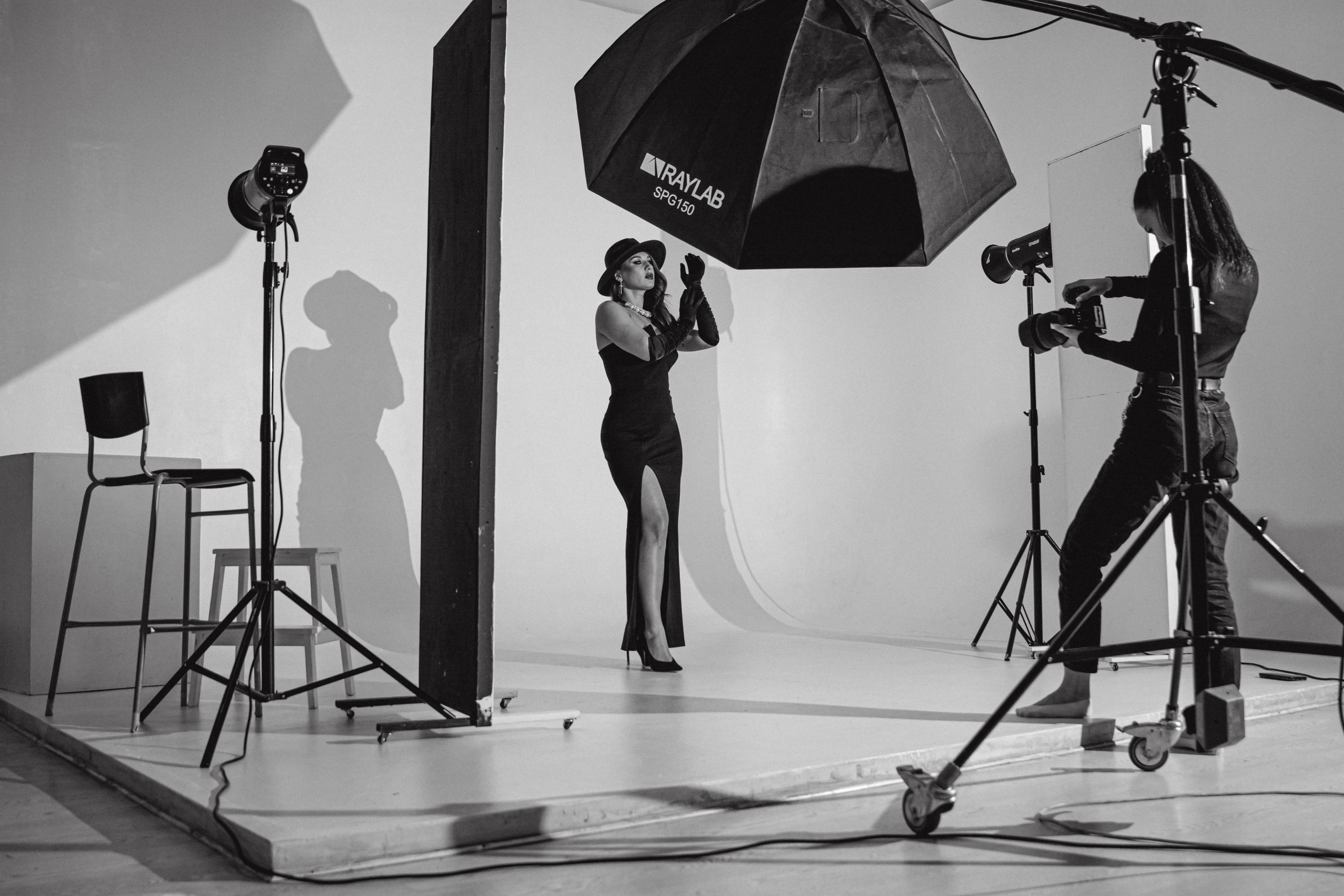 Фэшн-съёмка участниц Миссис Бизнес Гатчина 2023. Портретный фотограф в Санкт-Петербурге Дмитриева Наталия