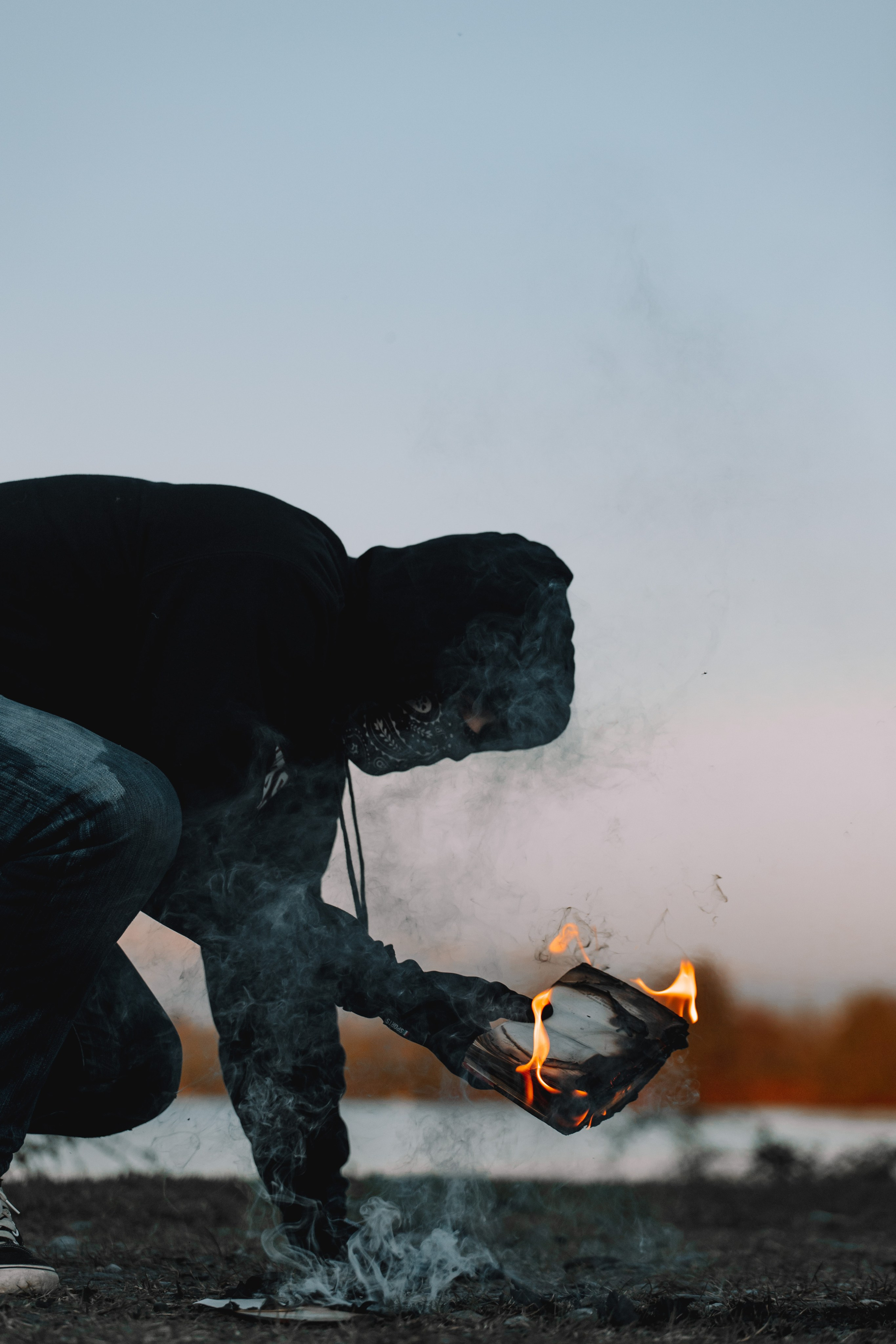 With fire. Photographer in Saint-Petersburg and Moscow Max Spector