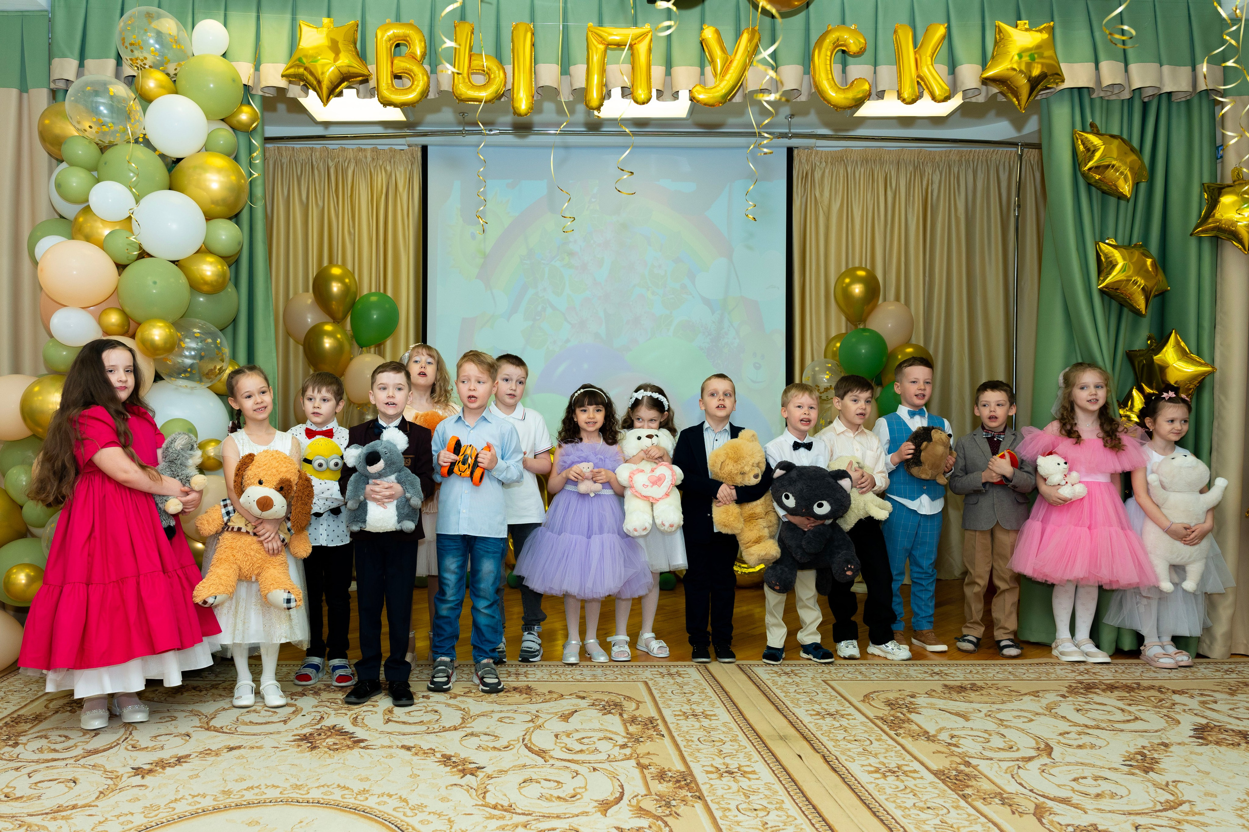 Выпускные в саду. Фотограф Юлия Попова