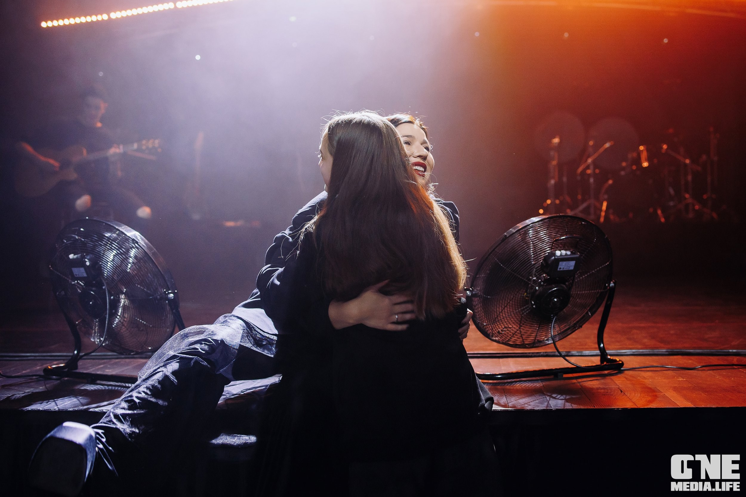 Фоторепортаж с концерта Ёлки. One Media Life: фоторепортажи, фотоотчеты с мероприятий и заведений