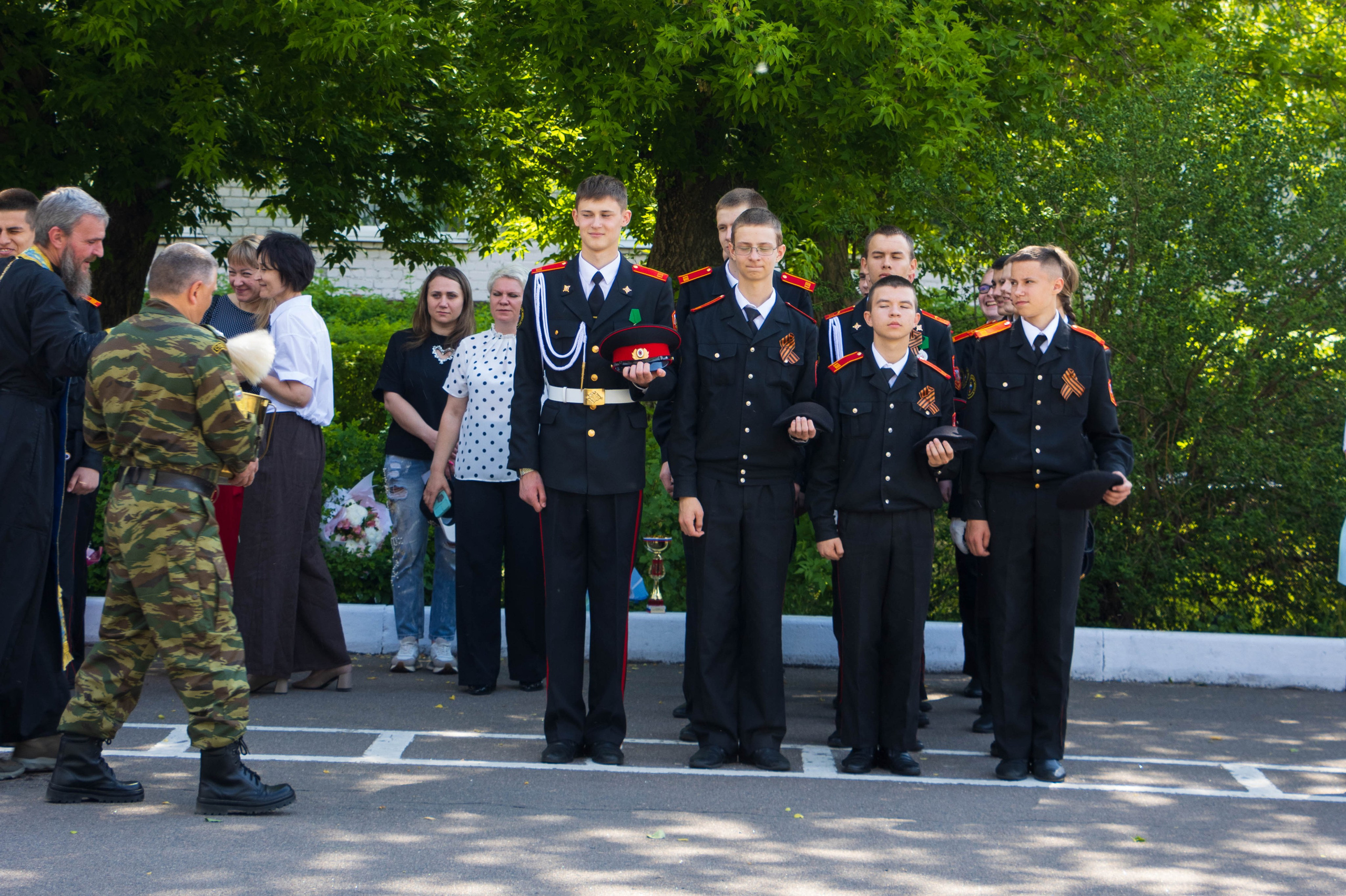 Последний звонок 2025 взвод 8"б». Фотограф Татьяна Матрос