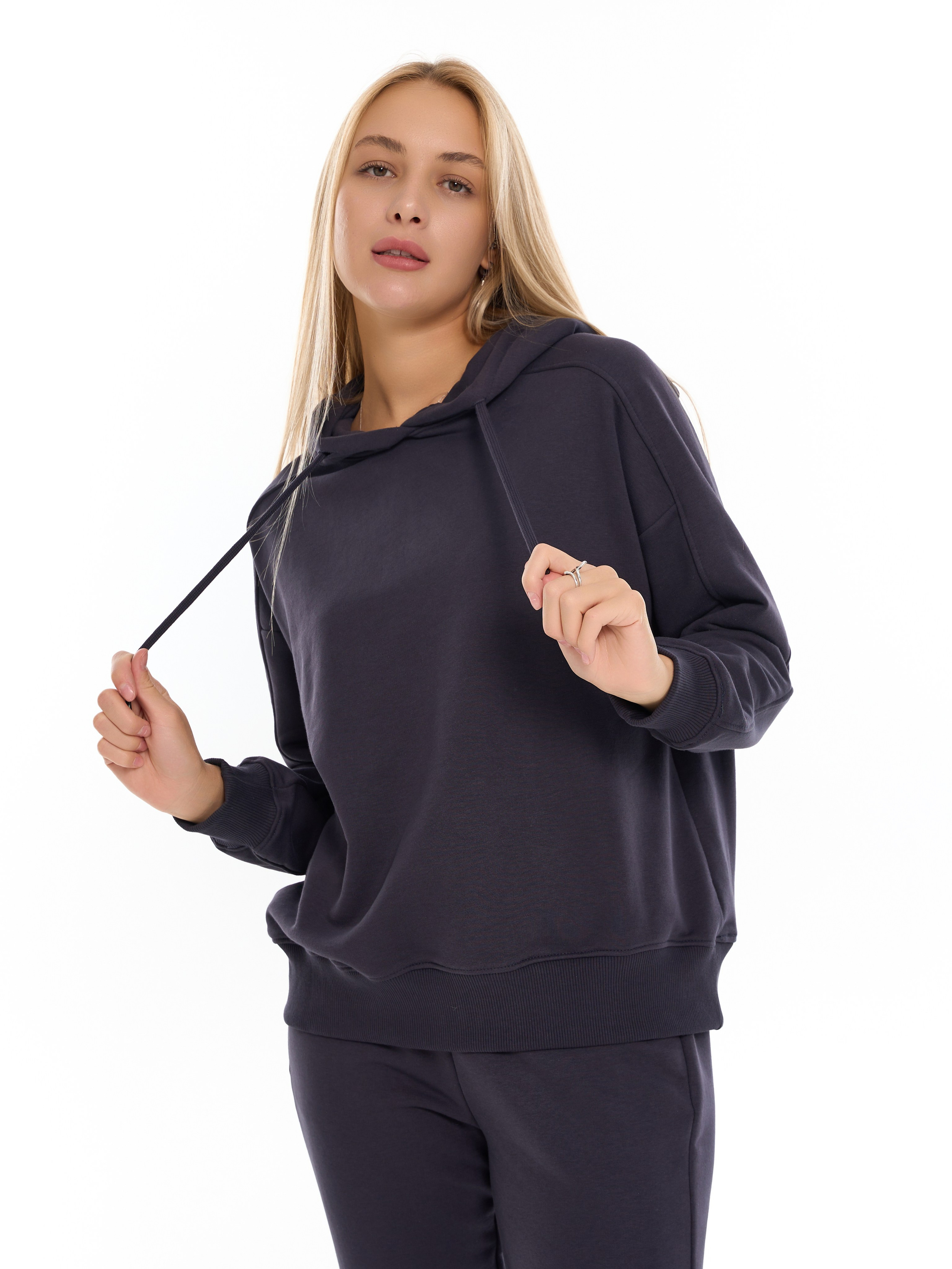 Фотомодель для маркетплейсов Настя. Фотосъёмка для марктеплейсов Studio 11.11