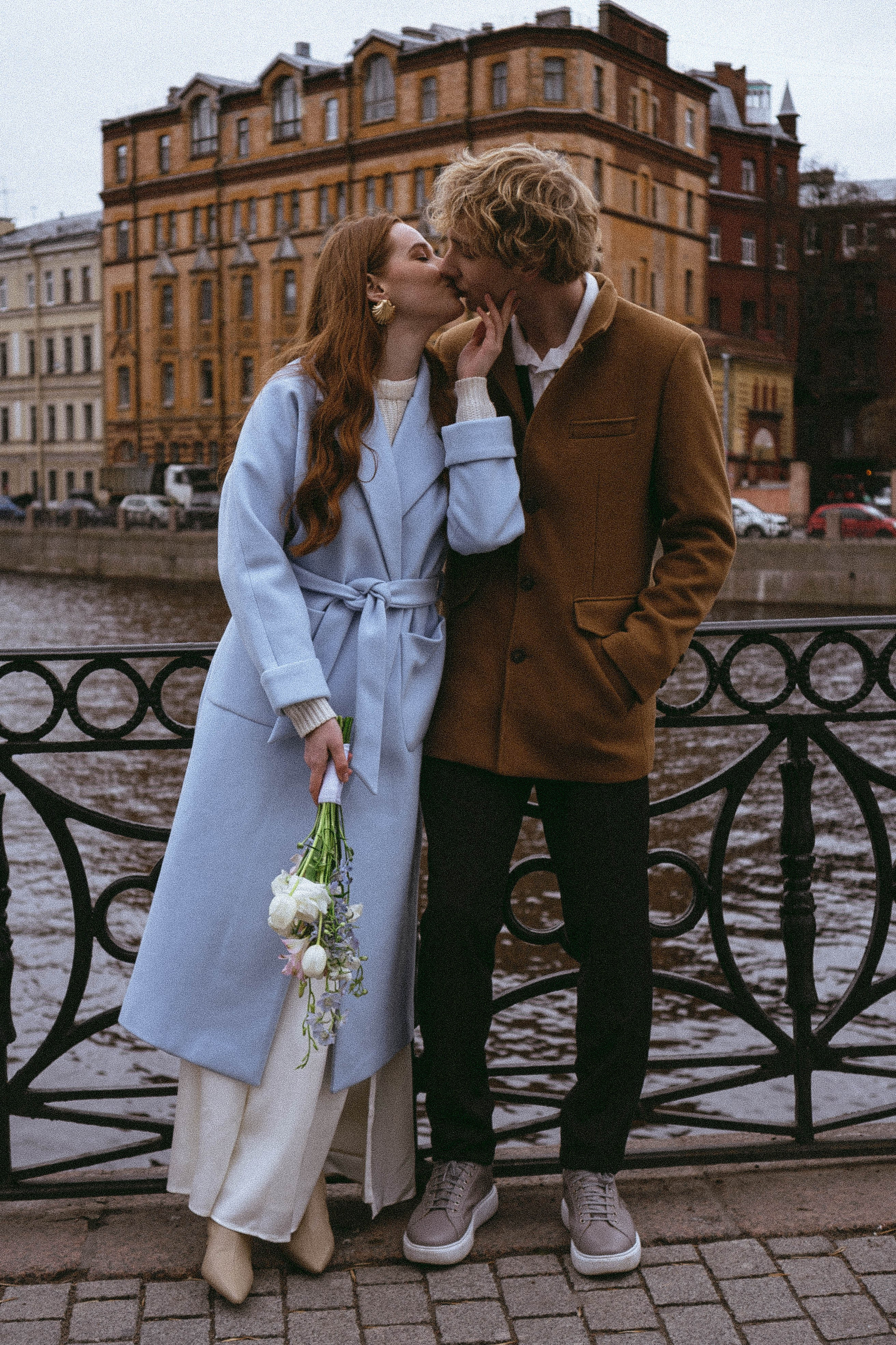 СВАДЕБНАЯ ПРОГУЛКА ПО ПЕТРОГРАДКЕ ВЕСНОЙ (ФОТОСЕССИИЯ ПАРЫ СВАДЕБНАЯ). Профессиональный фотограф, Санкт-Петербург — Виктория Богомолова