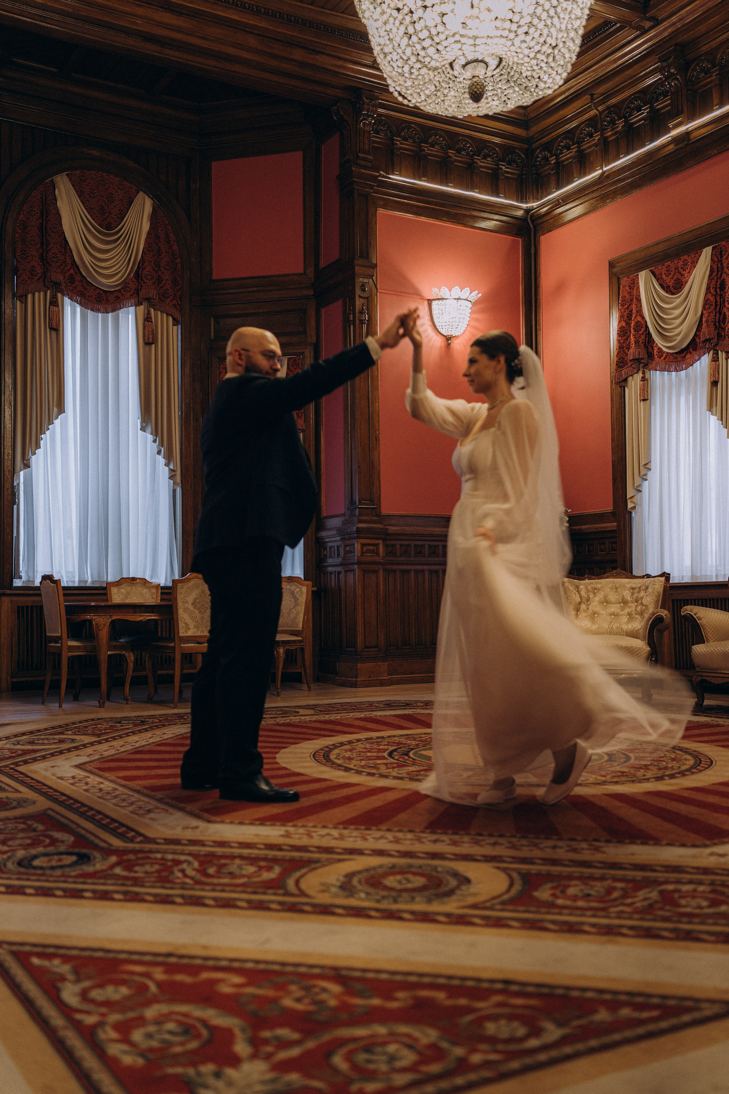 СВАДЕБНАЯ СЬЕМКА ВО ВТОРОМ ДВОРЦЕ (ДЕКАБРЬ) ТАКЖЕ СЬЕМКА В СТУДИИ НА ЧЕРНЫШЕВСКОЙ. Профессиональный фотограф, Санкт-Петербург — Виктория Богомолова