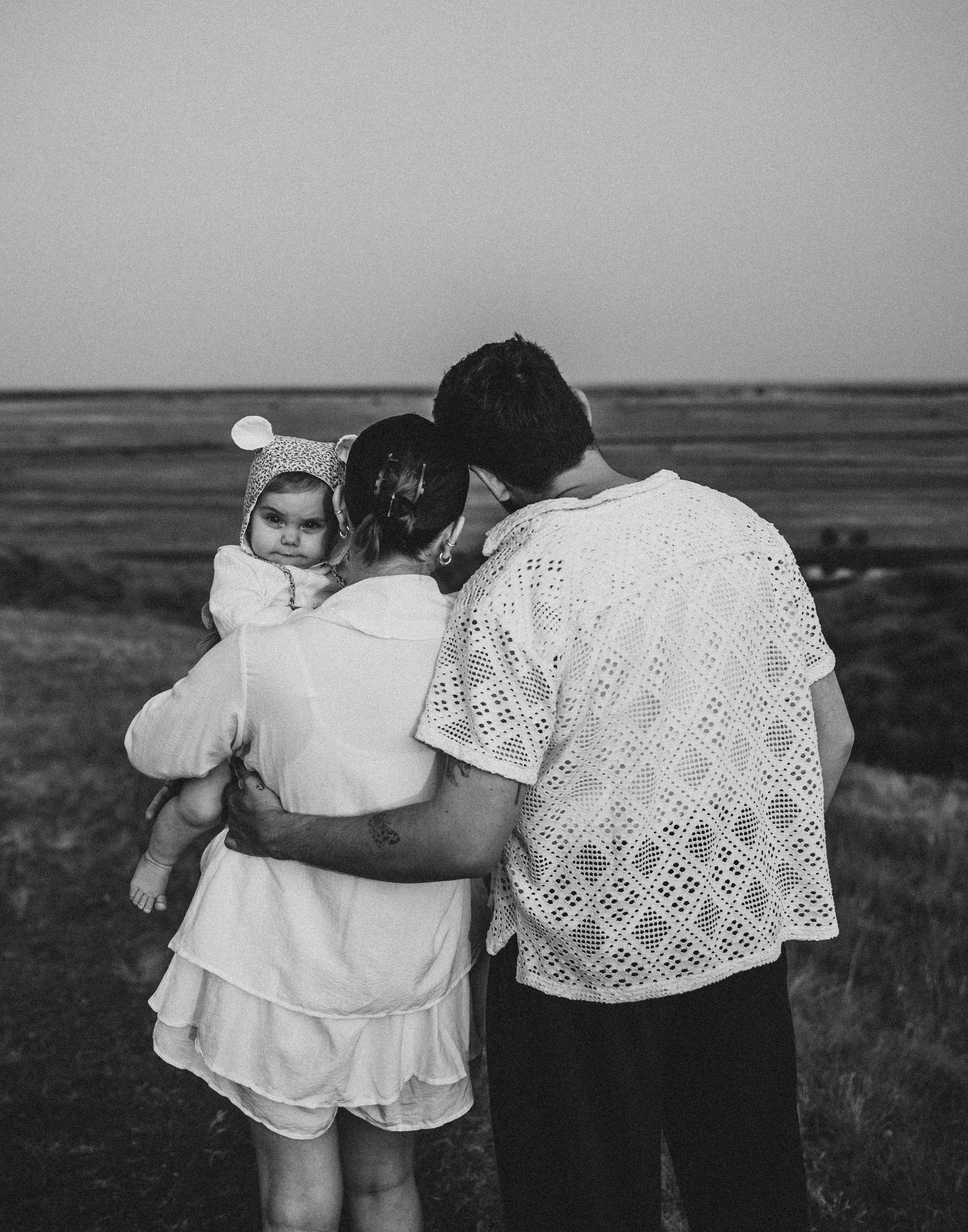 Про маленькую Аглаю и ее маму и папу. Фотограф Алевтина Матешук