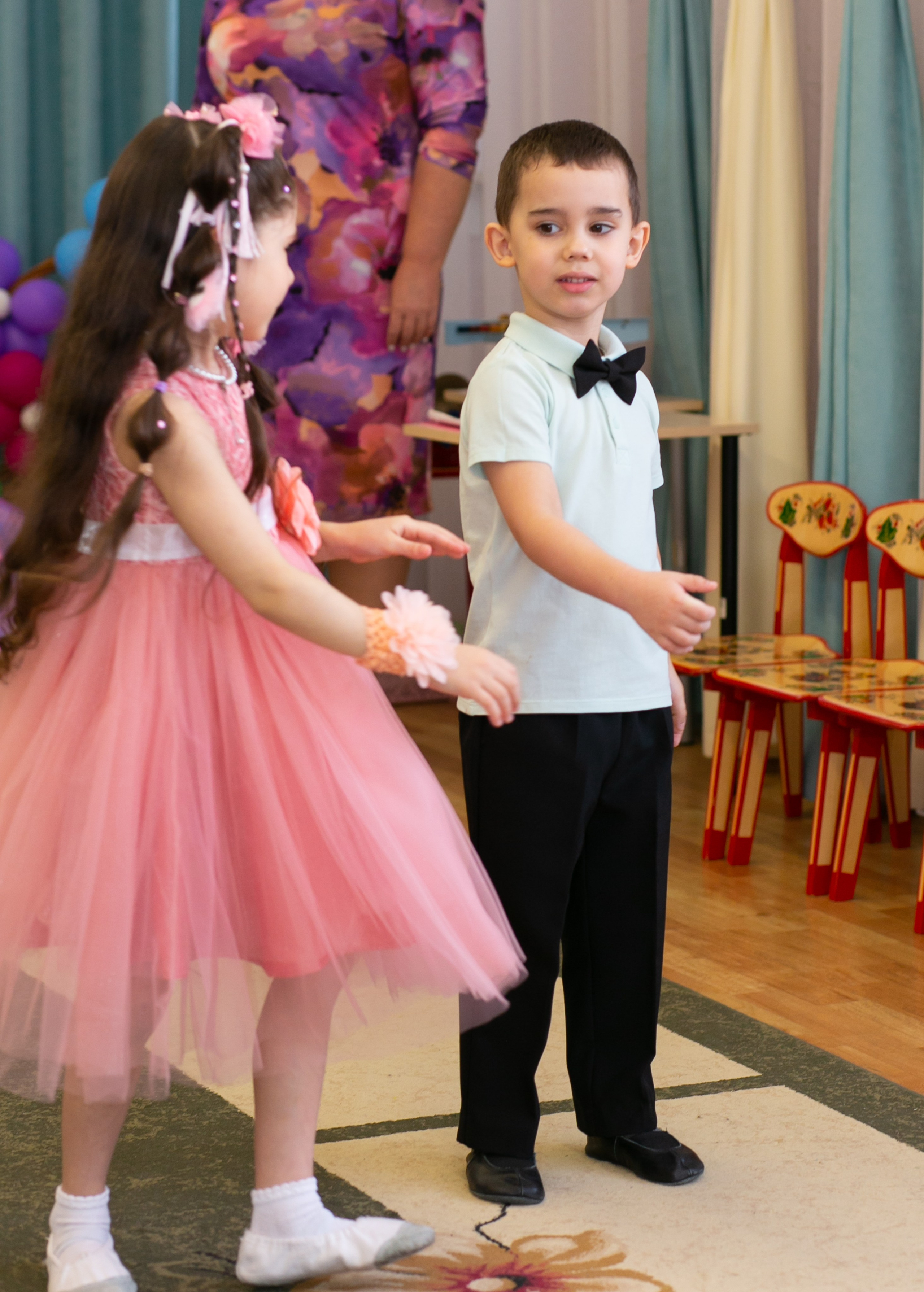 Выпускные и Утренники. Фотограф новорожденных и семейный фотограф НСО г. Бердск Марина Львова