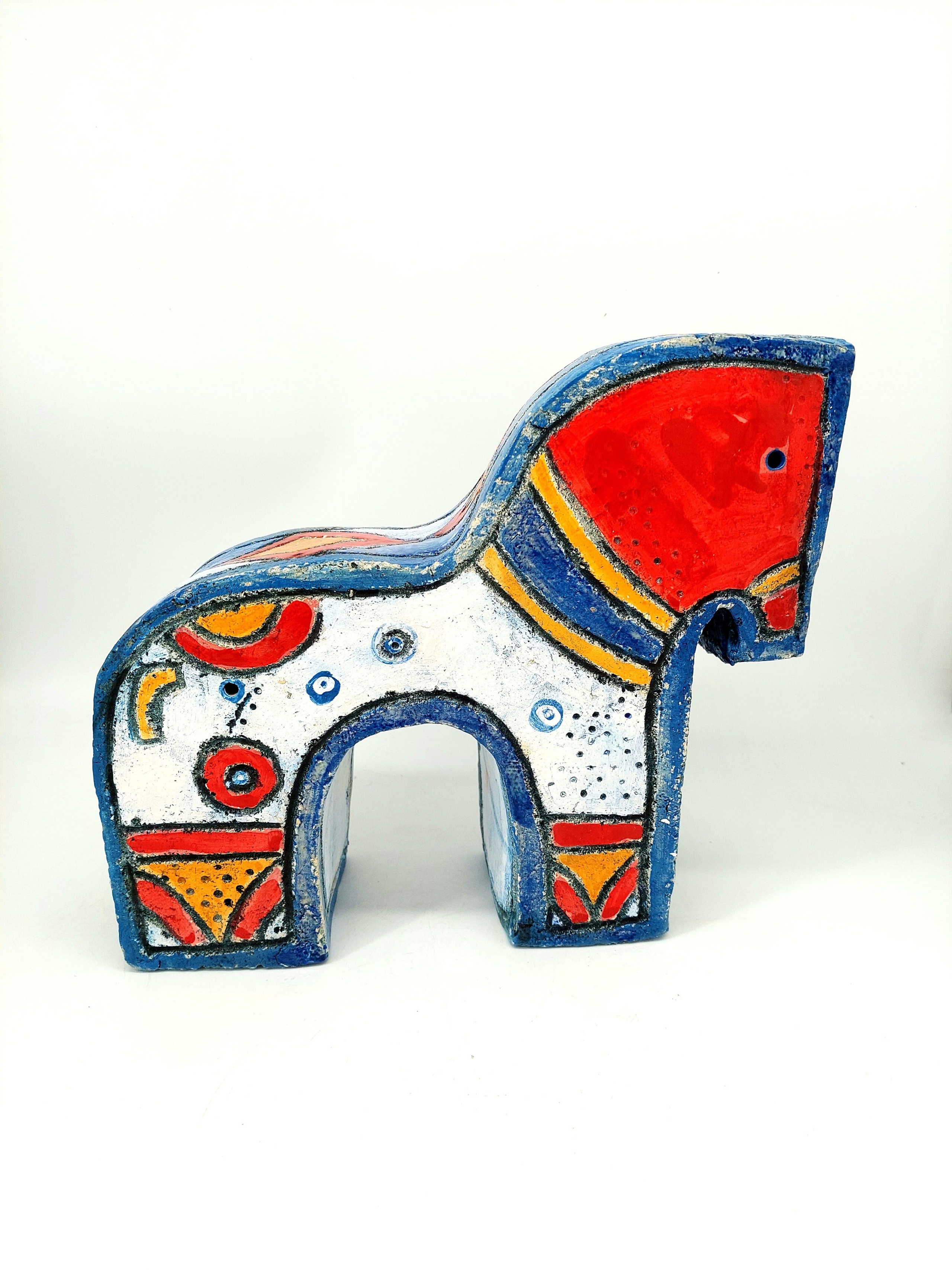 Лошадки. Шамот, фарфор, ангобы, оксиды, глазурь. 23х27. 20х24. 13х9. 13х9. 13х9 см.