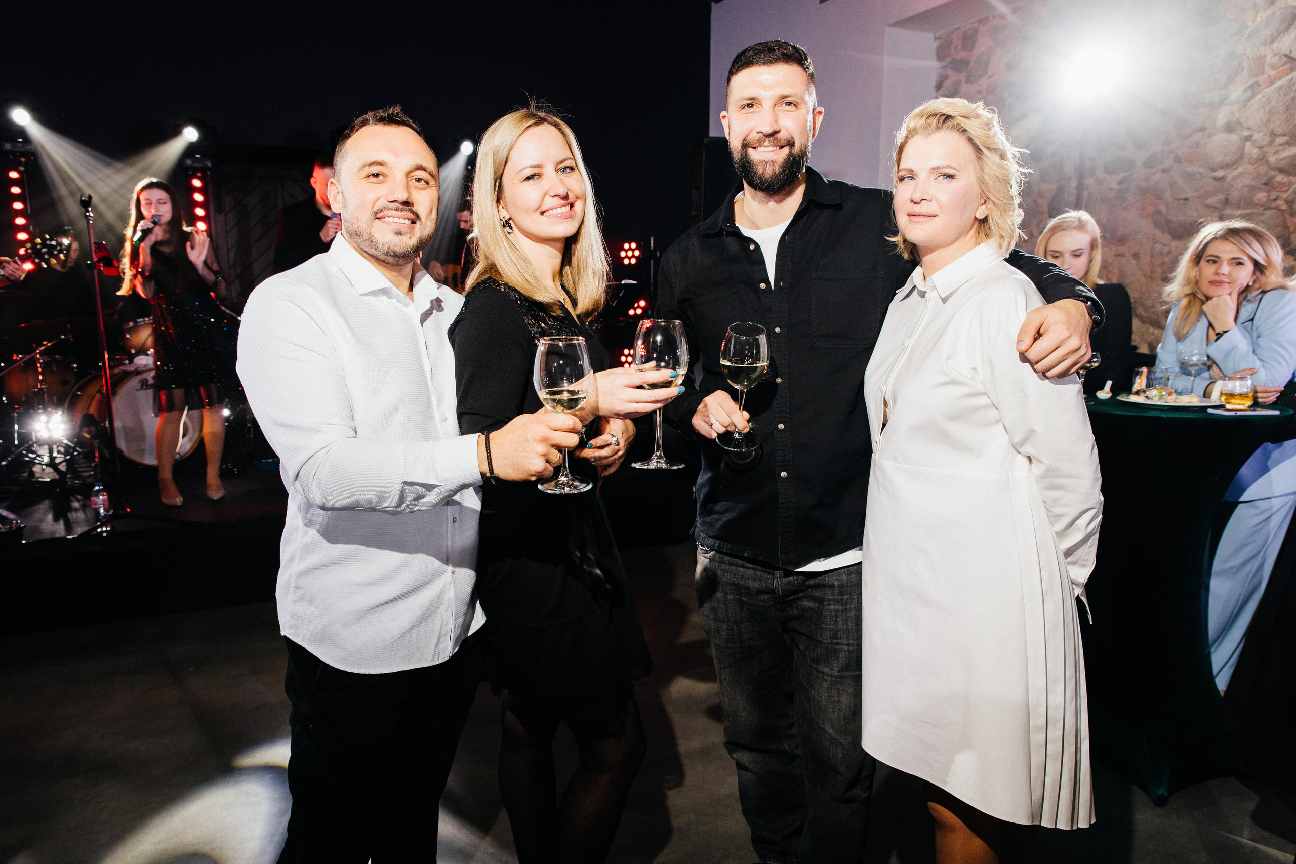 Свадебный фотограф Александр Кожарский