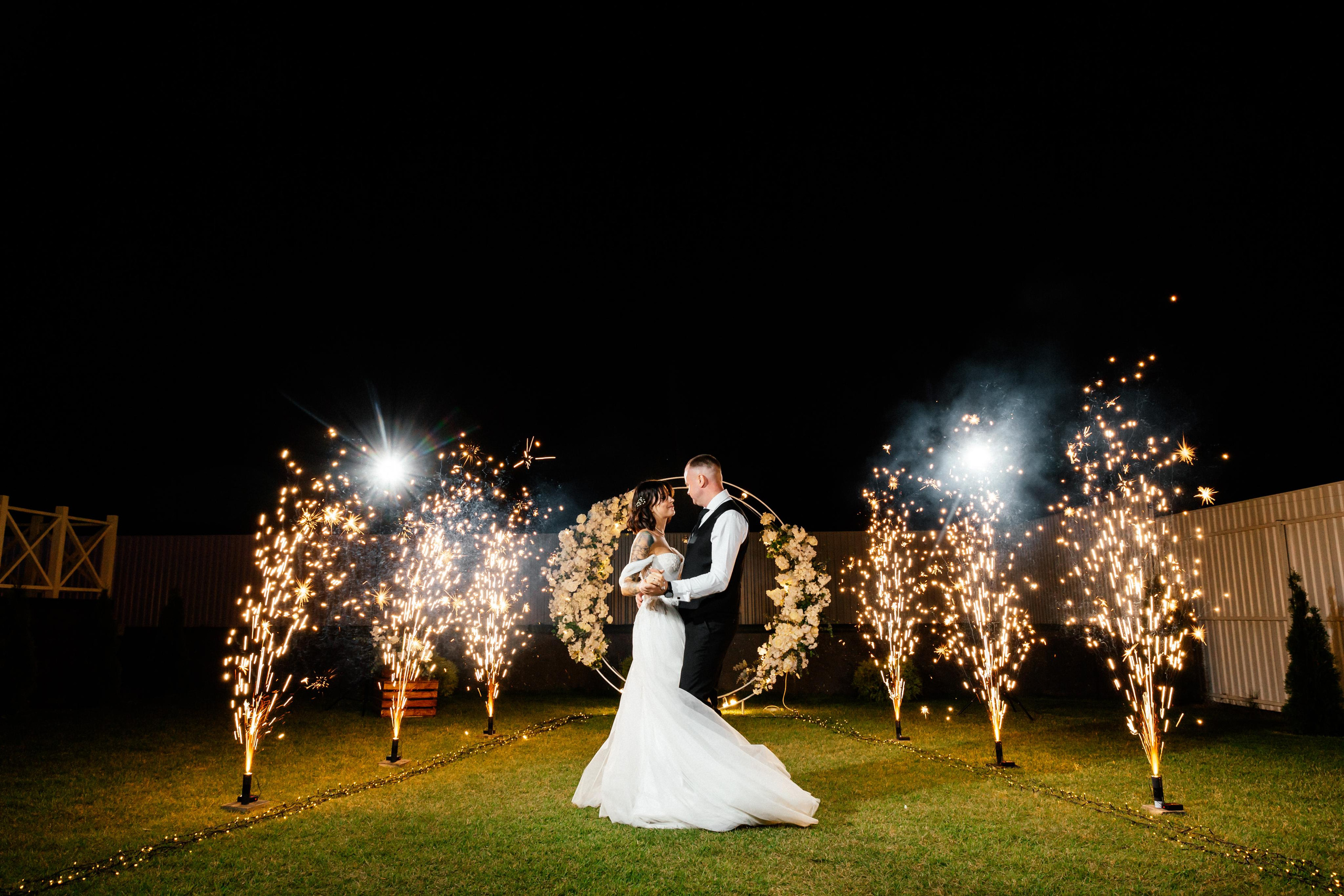 Свадебный фотограф Александр Кожарский