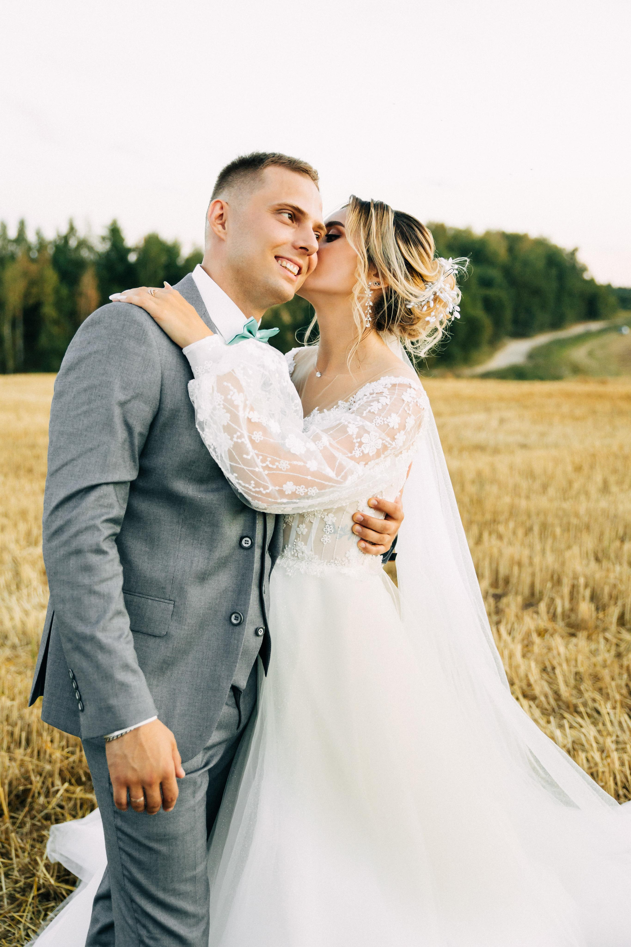 Свадебный фотограф Александр Кожарский