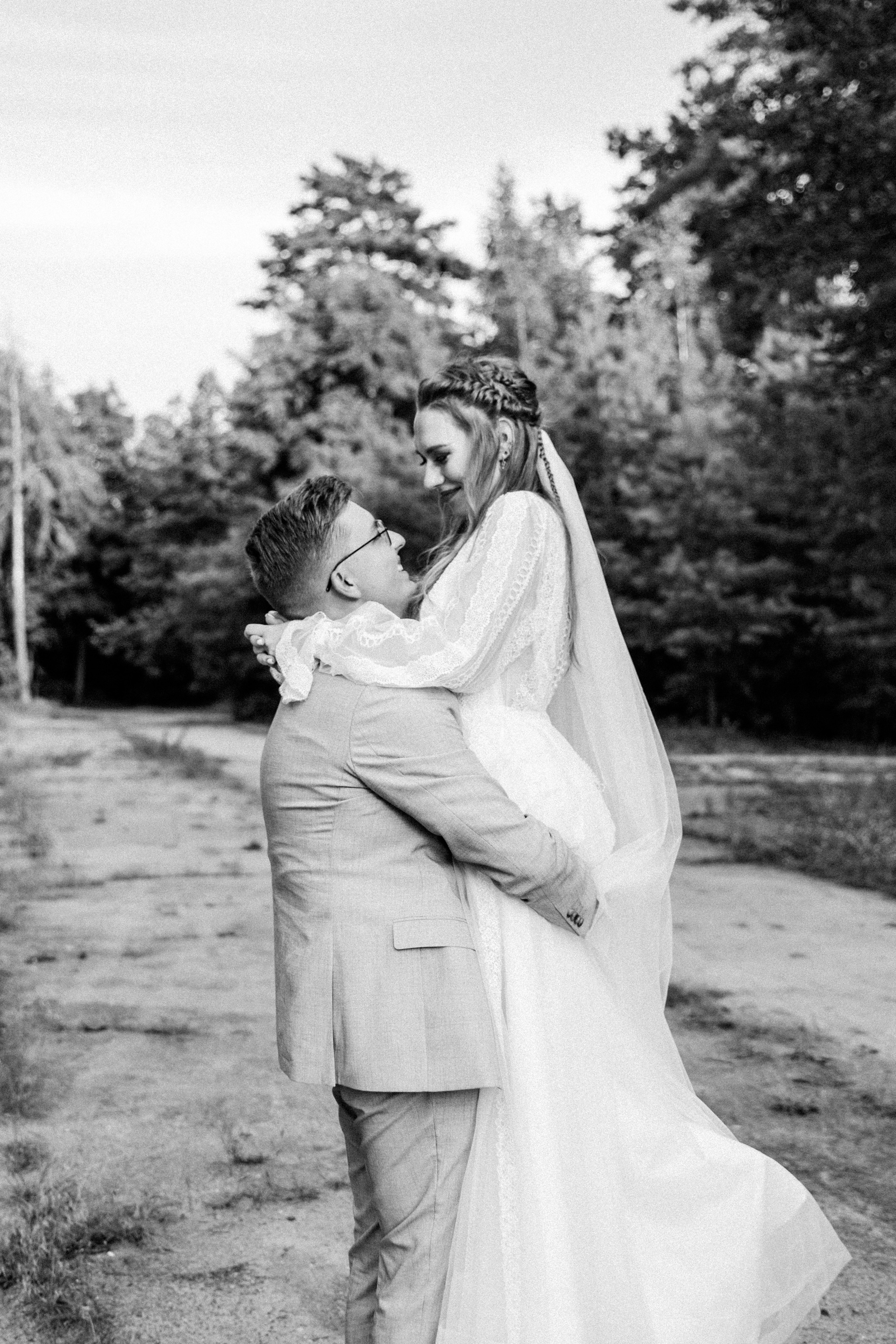 Свадебный фотограф Александр Кожарский