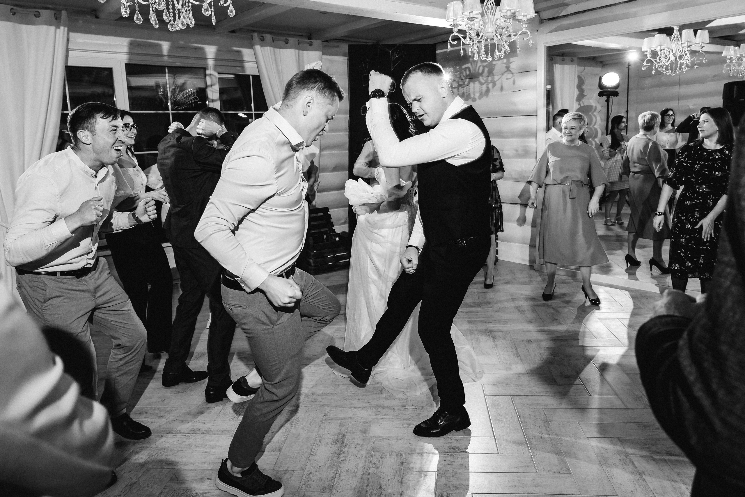 Свадебный фотограф Александр Кожарский