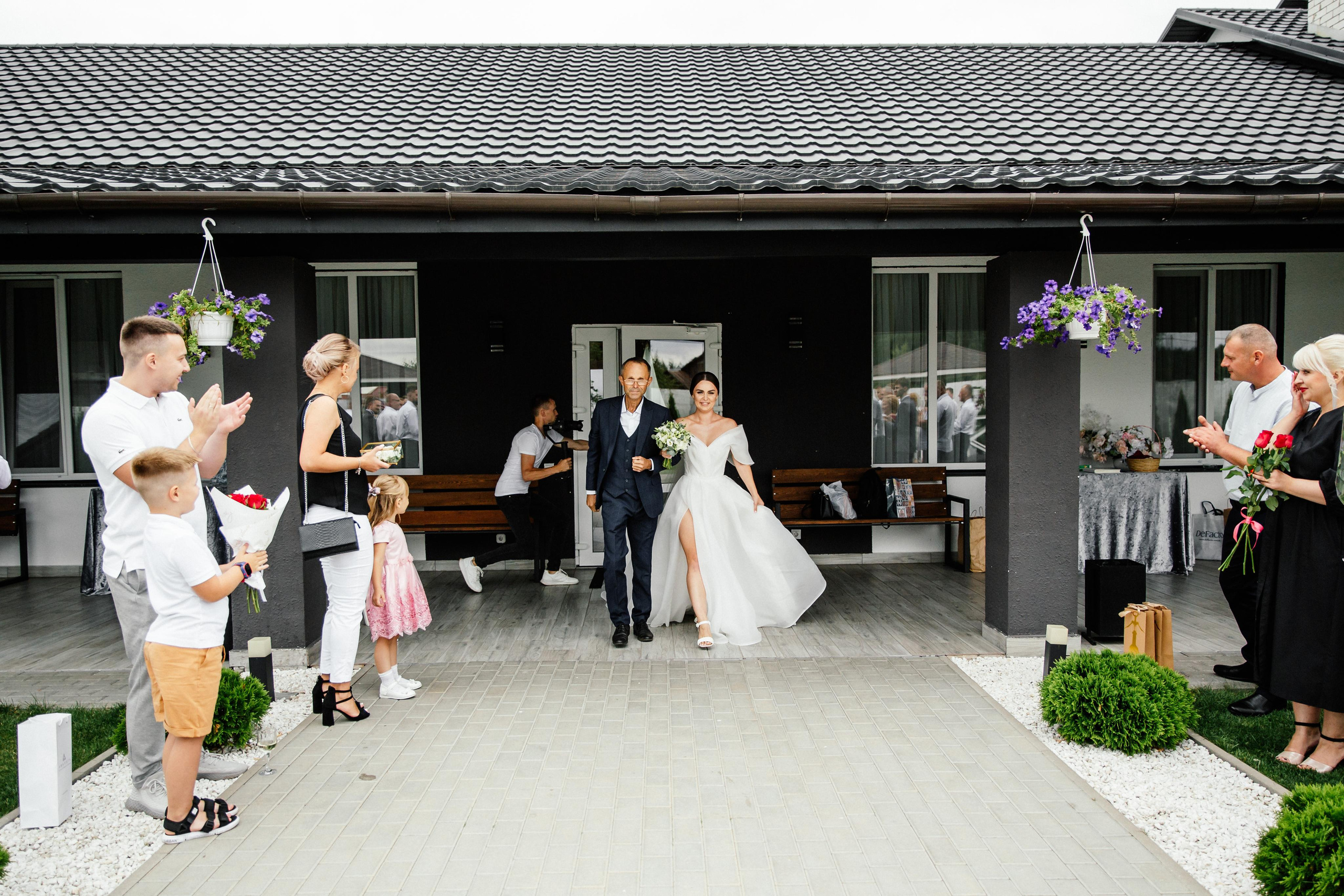 Свадебный фотограф Александр Кожарский