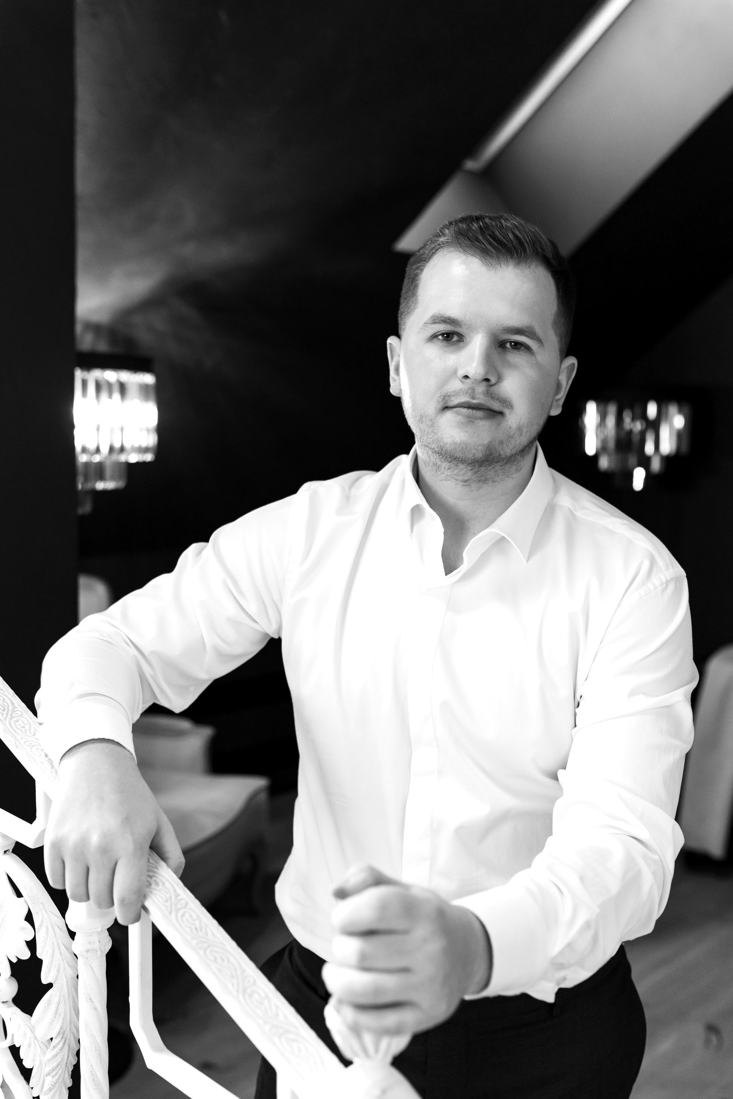 Свадебный фотограф Александр Кожарский