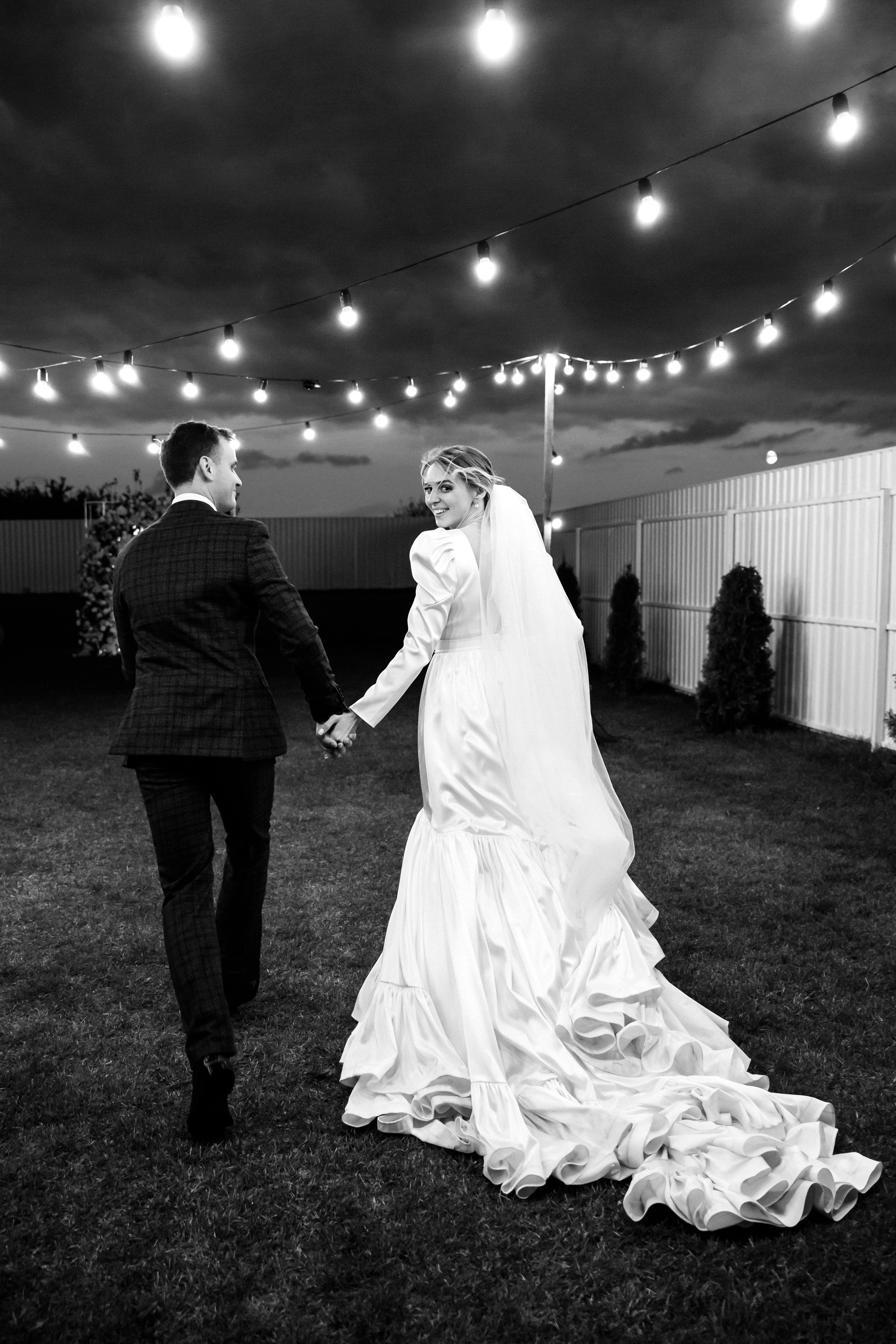 Свадебный фотограф Александр Кожарский