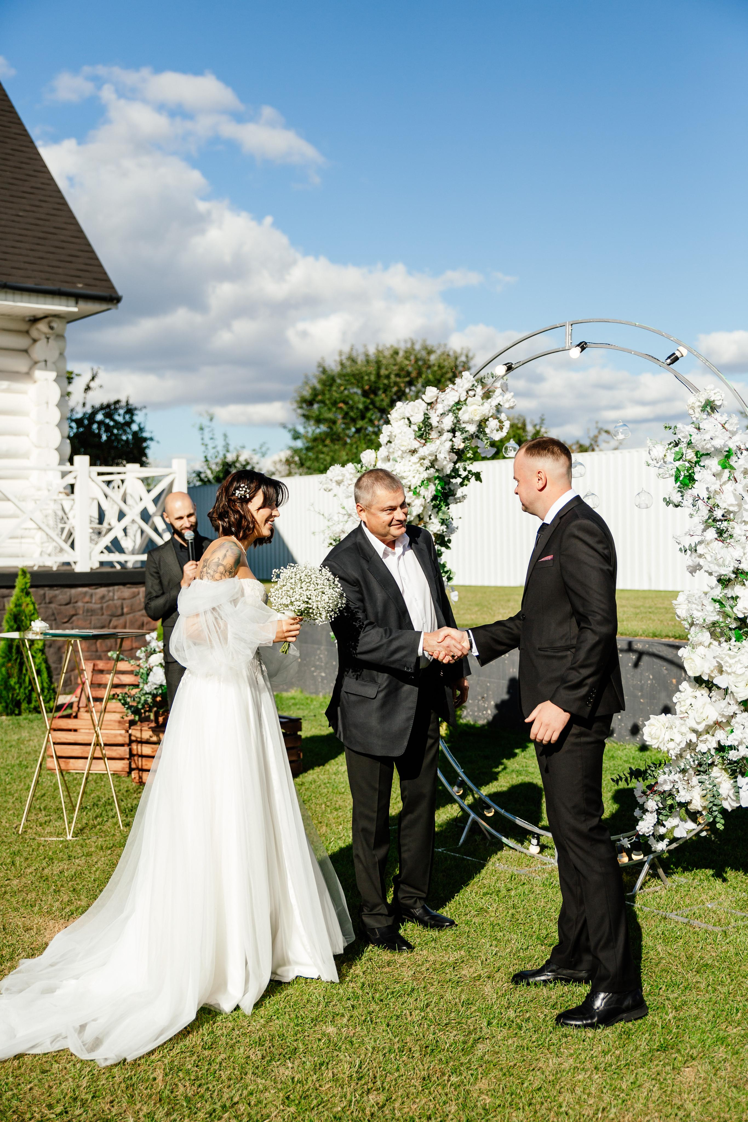 Свадебный фотограф Александр Кожарский