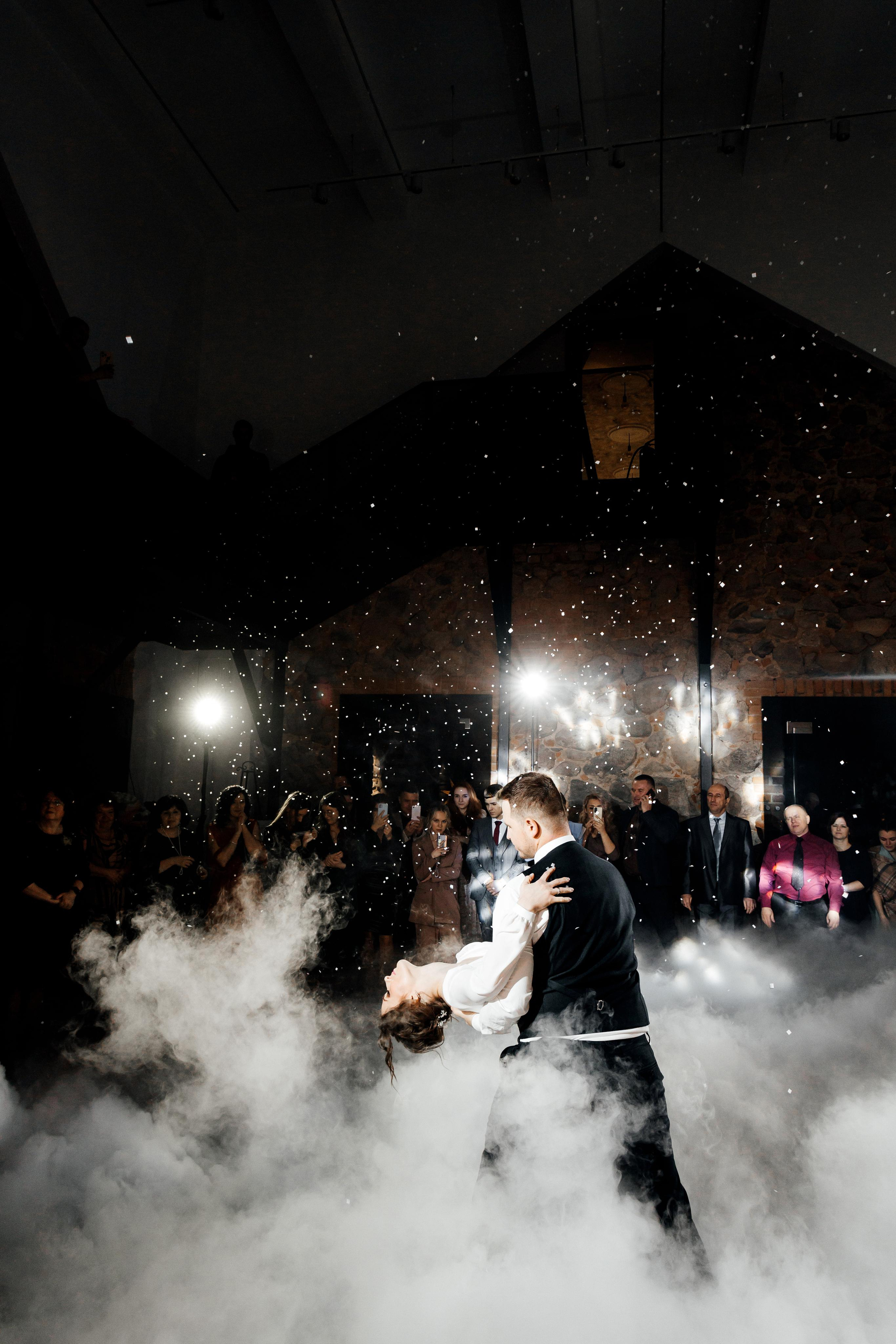 Свадебный фотограф Александр Кожарский