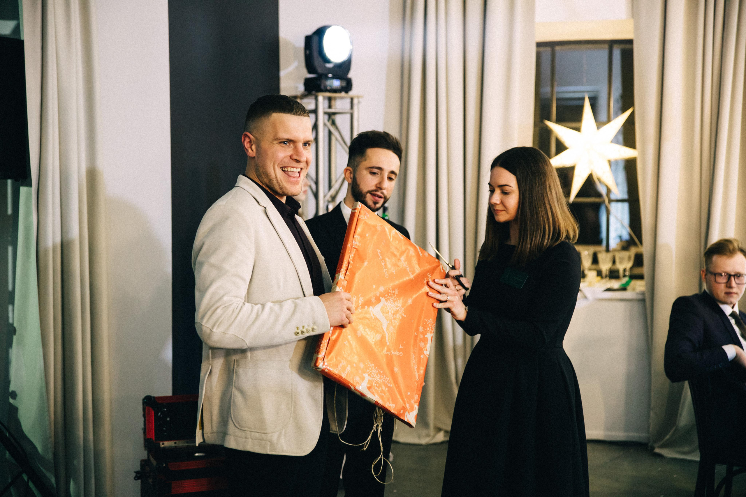 Свадебный фотограф Александр Кожарский