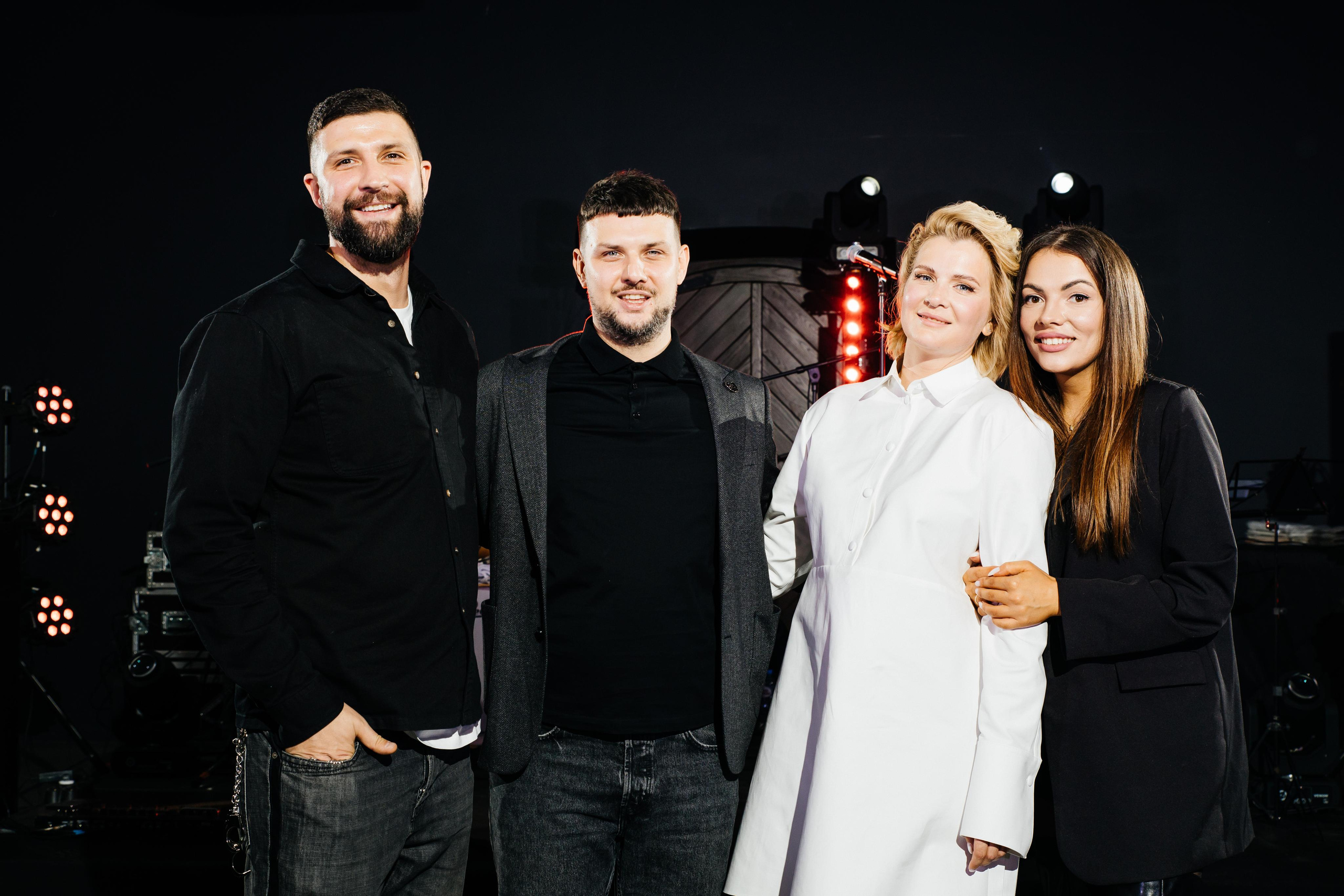 Свадебный фотограф Александр Кожарский