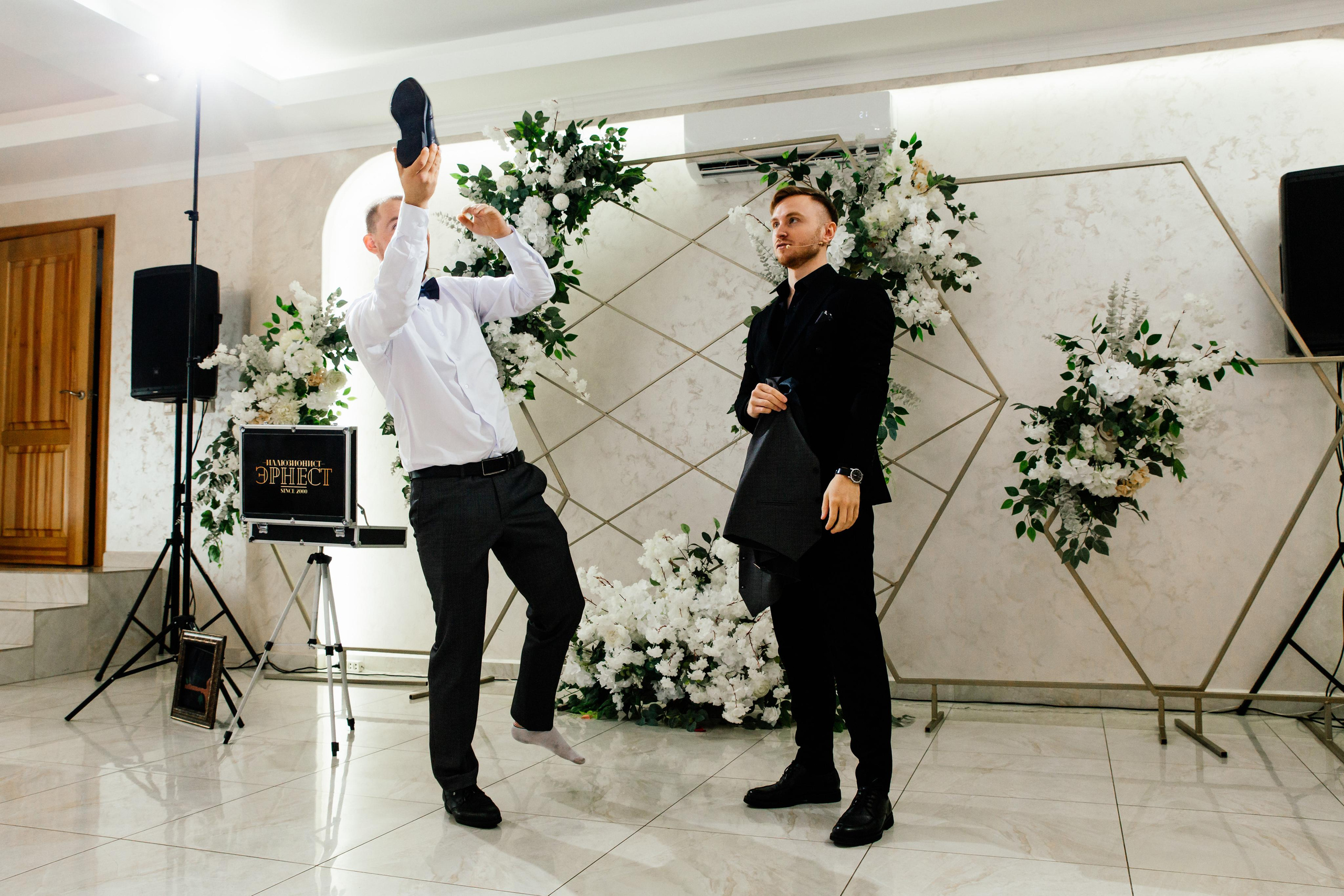 Свадебный фотограф Александр Кожарский