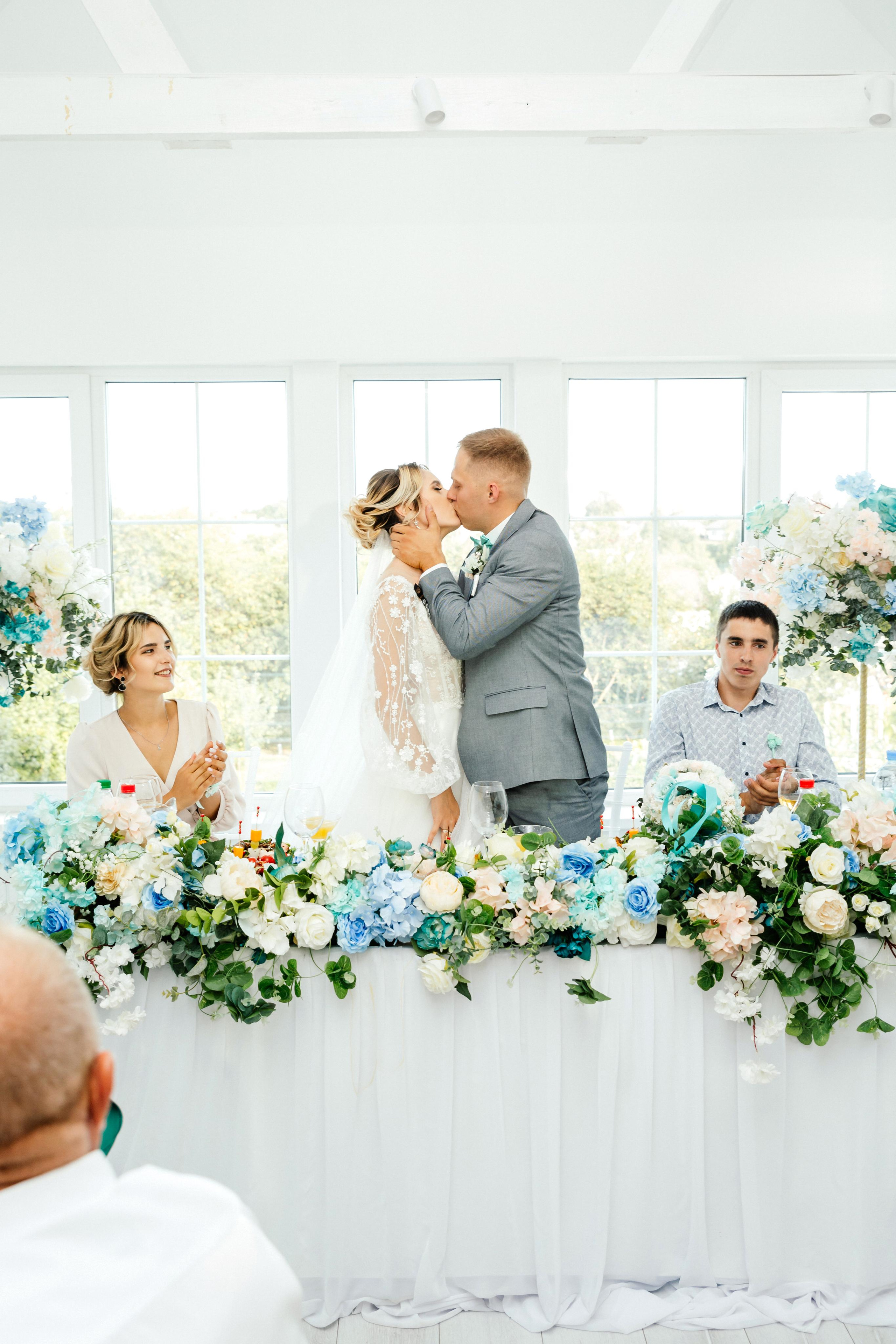 Свадебный фотограф Александр Кожарский