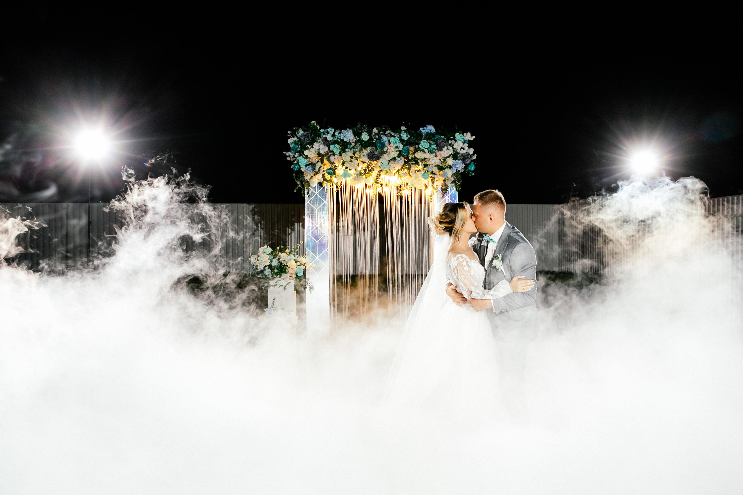 Свадебный фотограф Александр Кожарский