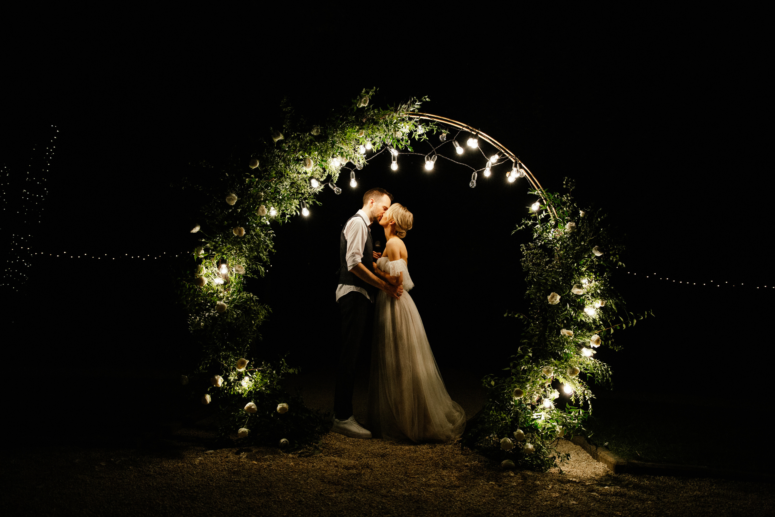 Свадебный фотограф Александр Кожарский