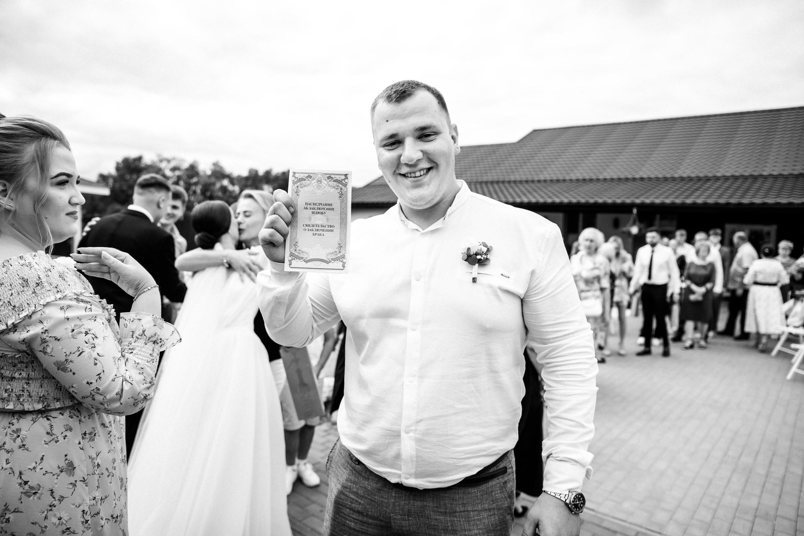 Свадебный фотограф Александр Кожарский