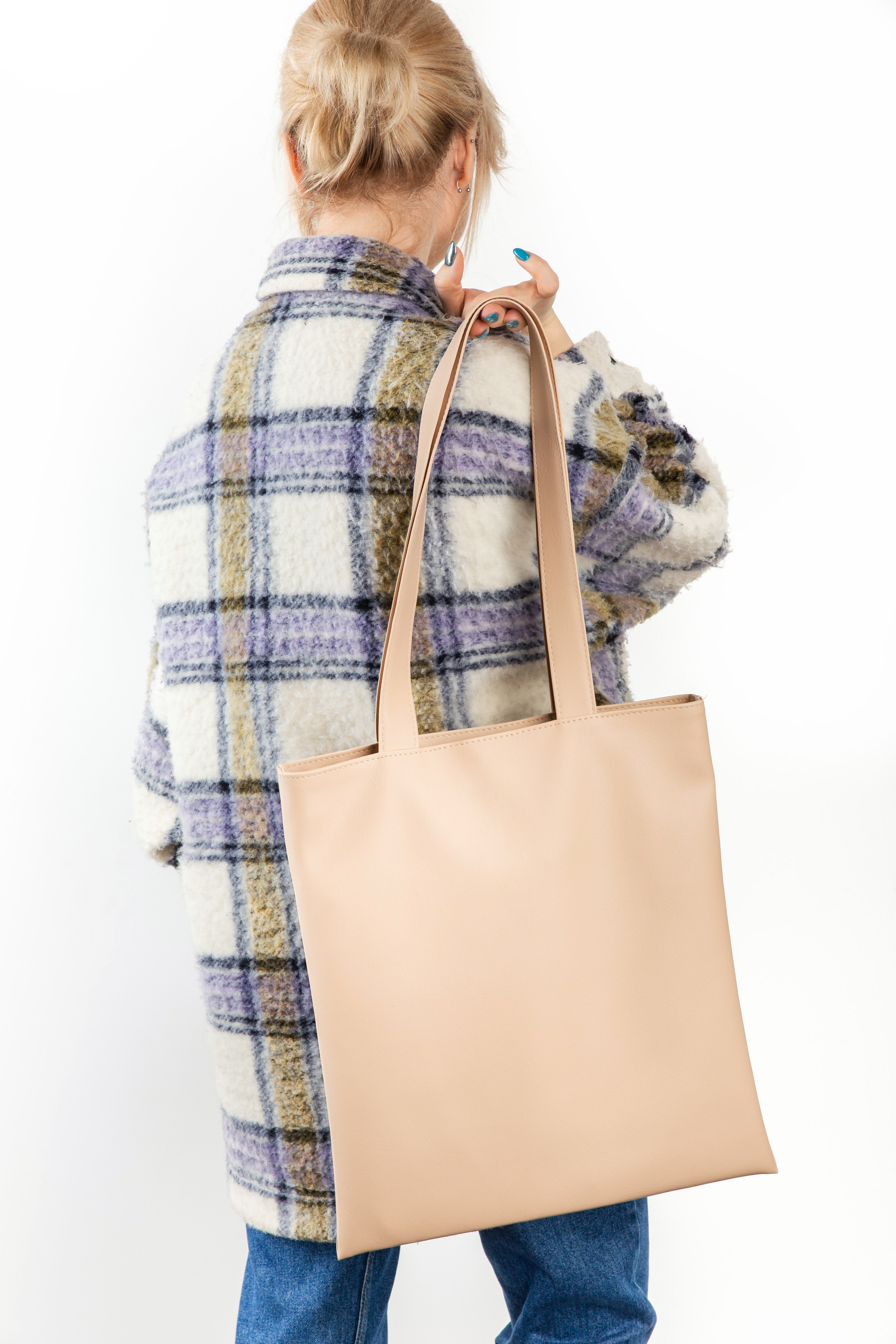 Предметный фотограф Александр Кожарский