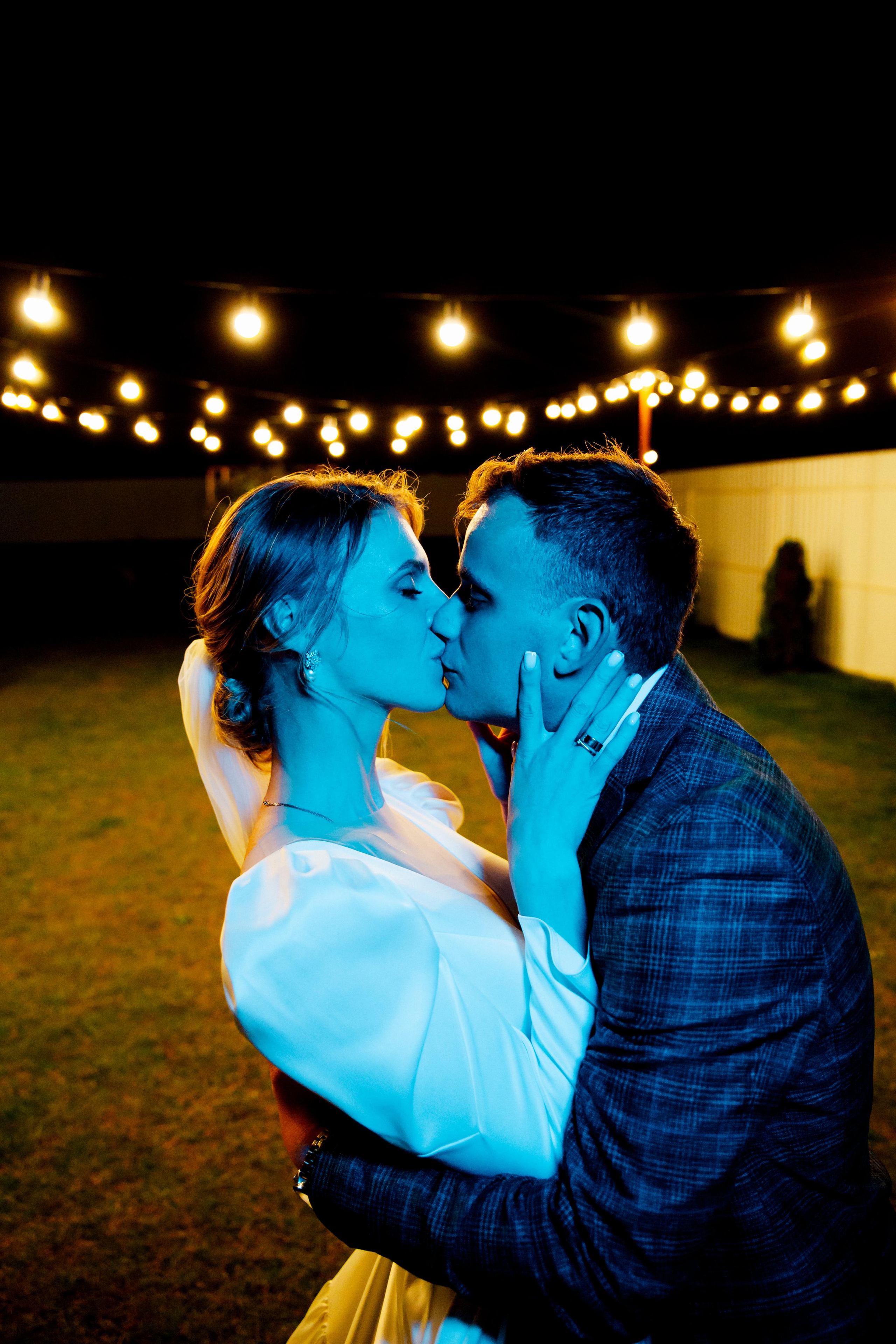 Свадебный фотограф Александр Кожарский