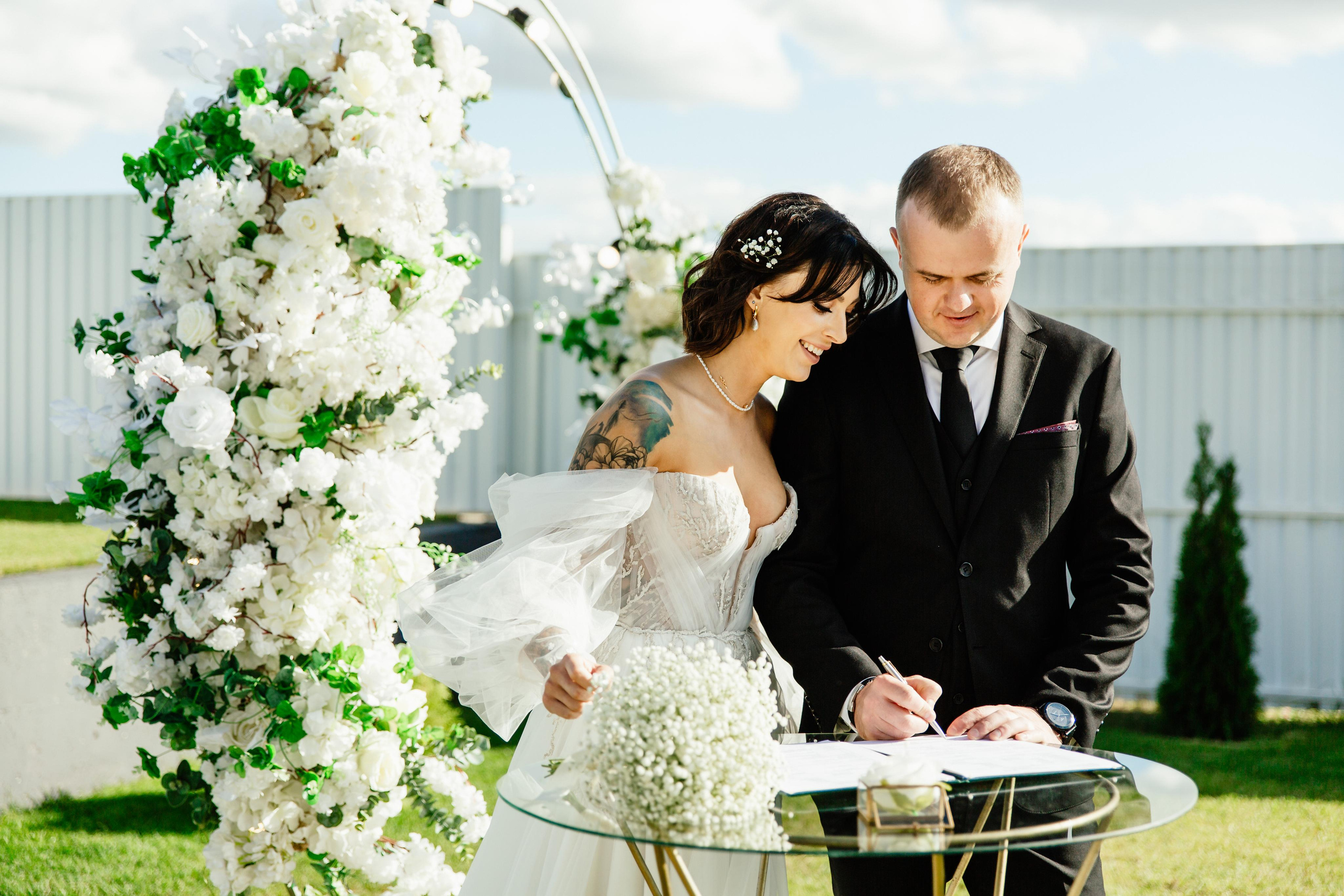 Свадебный фотограф Александр Кожарский