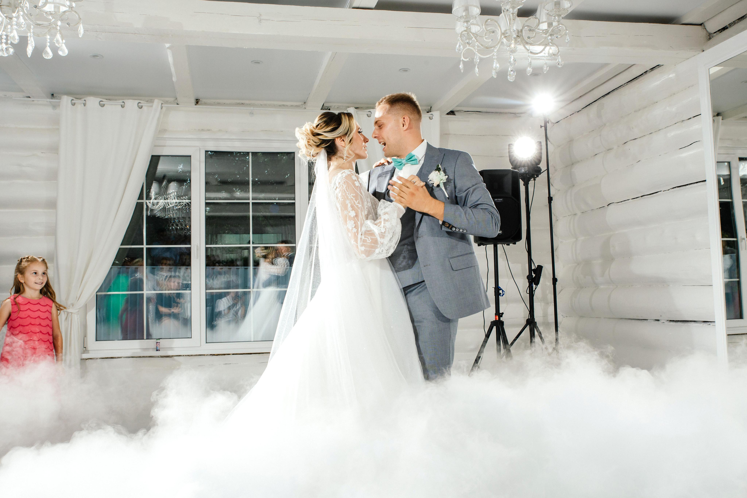 Свадебный фотограф Александр Кожарский