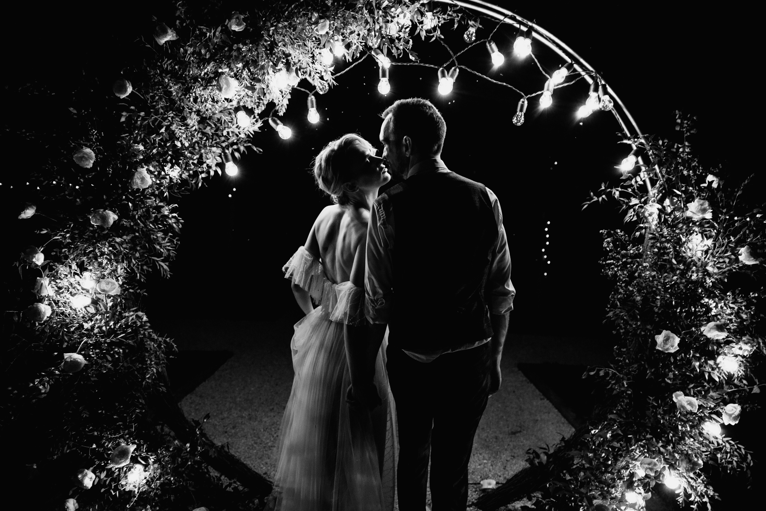 Свадебный фотограф Александр Кожарский