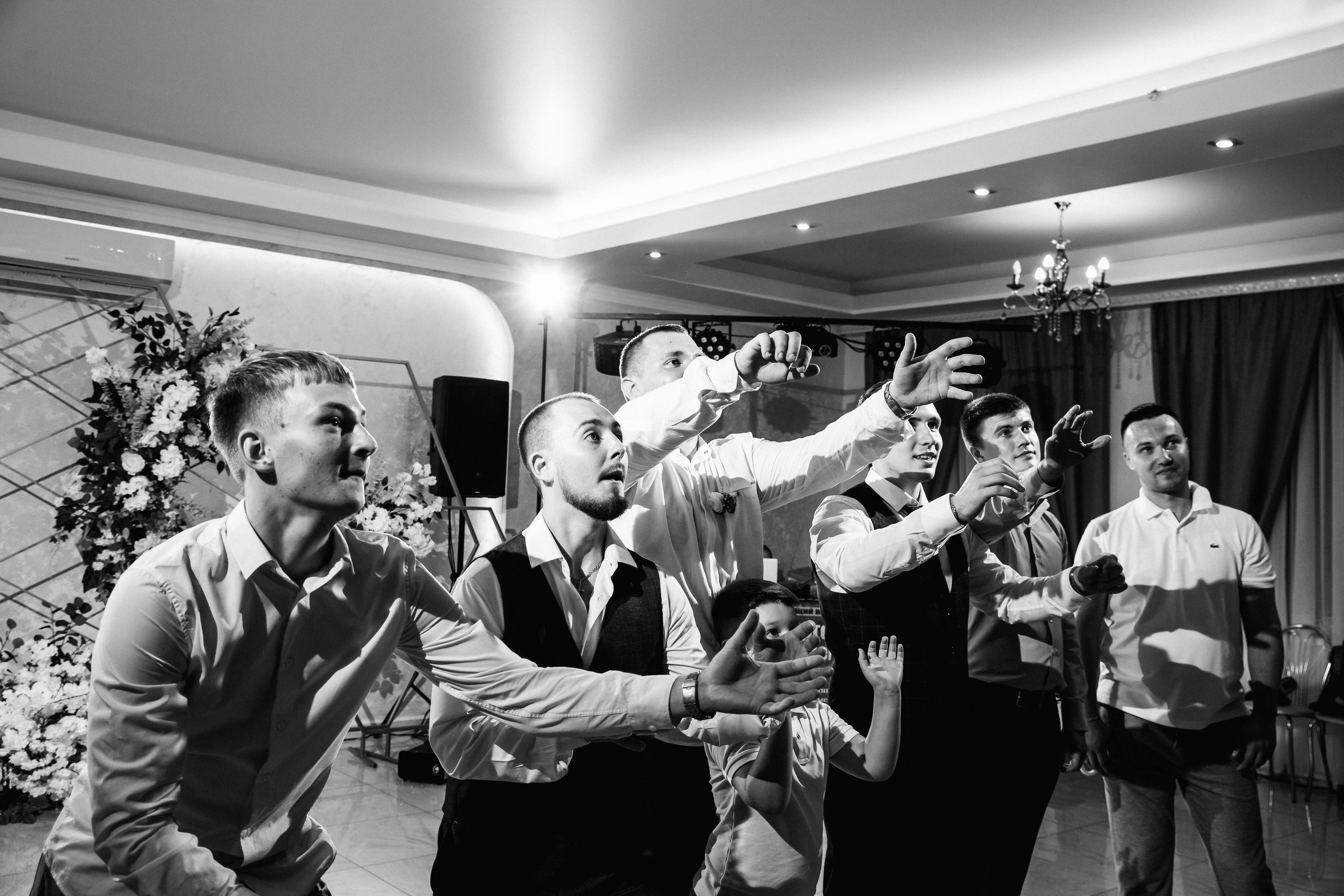 Свадебный фотограф Александр Кожарский