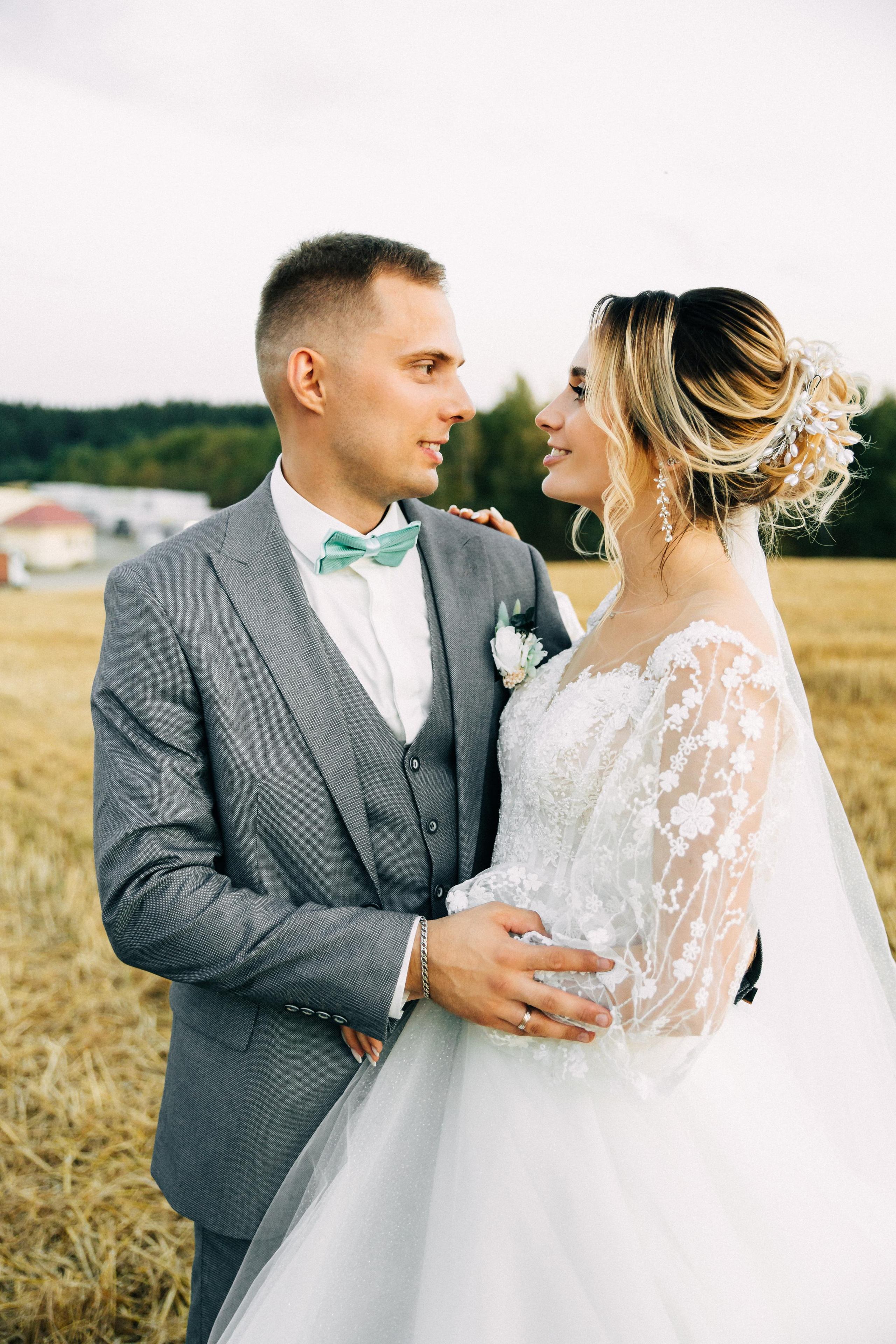 Свадебный фотограф Александр Кожарский