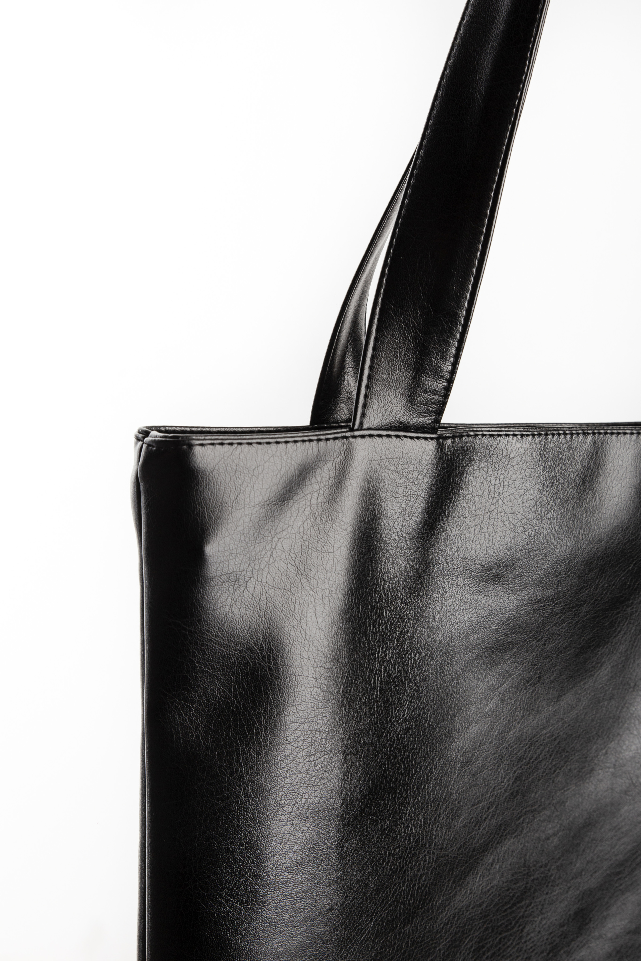 Предметный фотограф Александр Кожарский