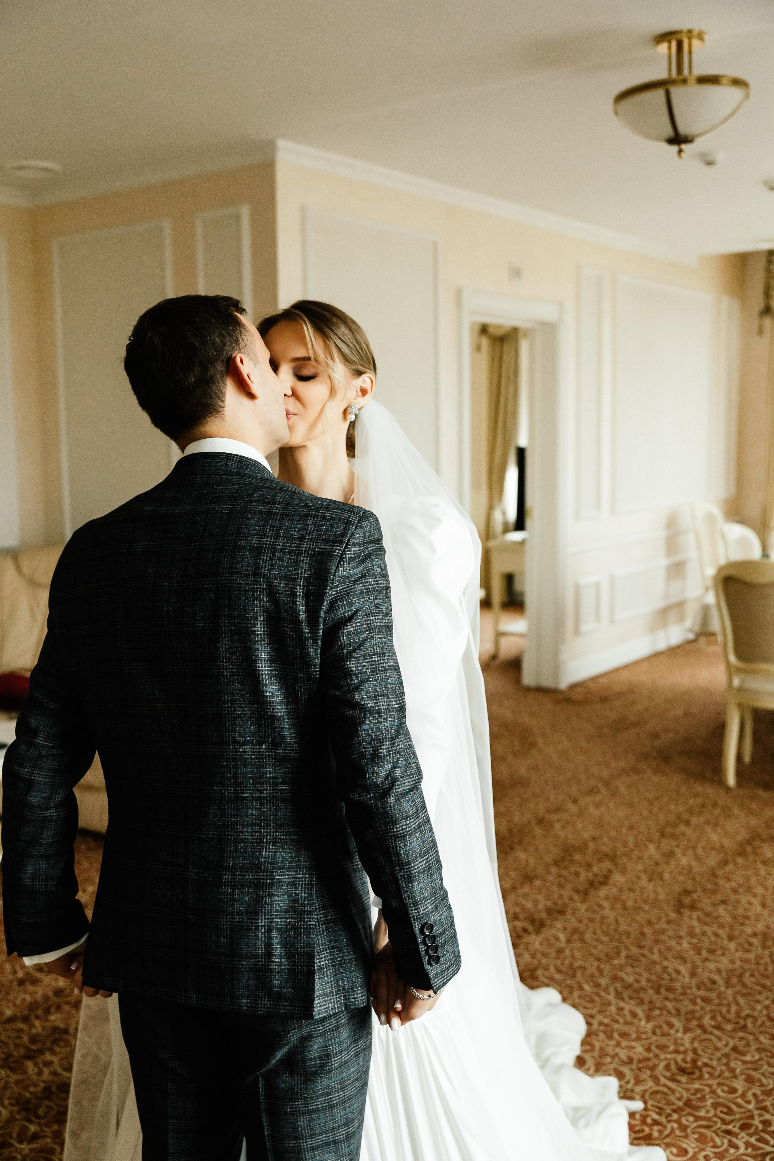 Свадебный фотограф Александр Кожарский