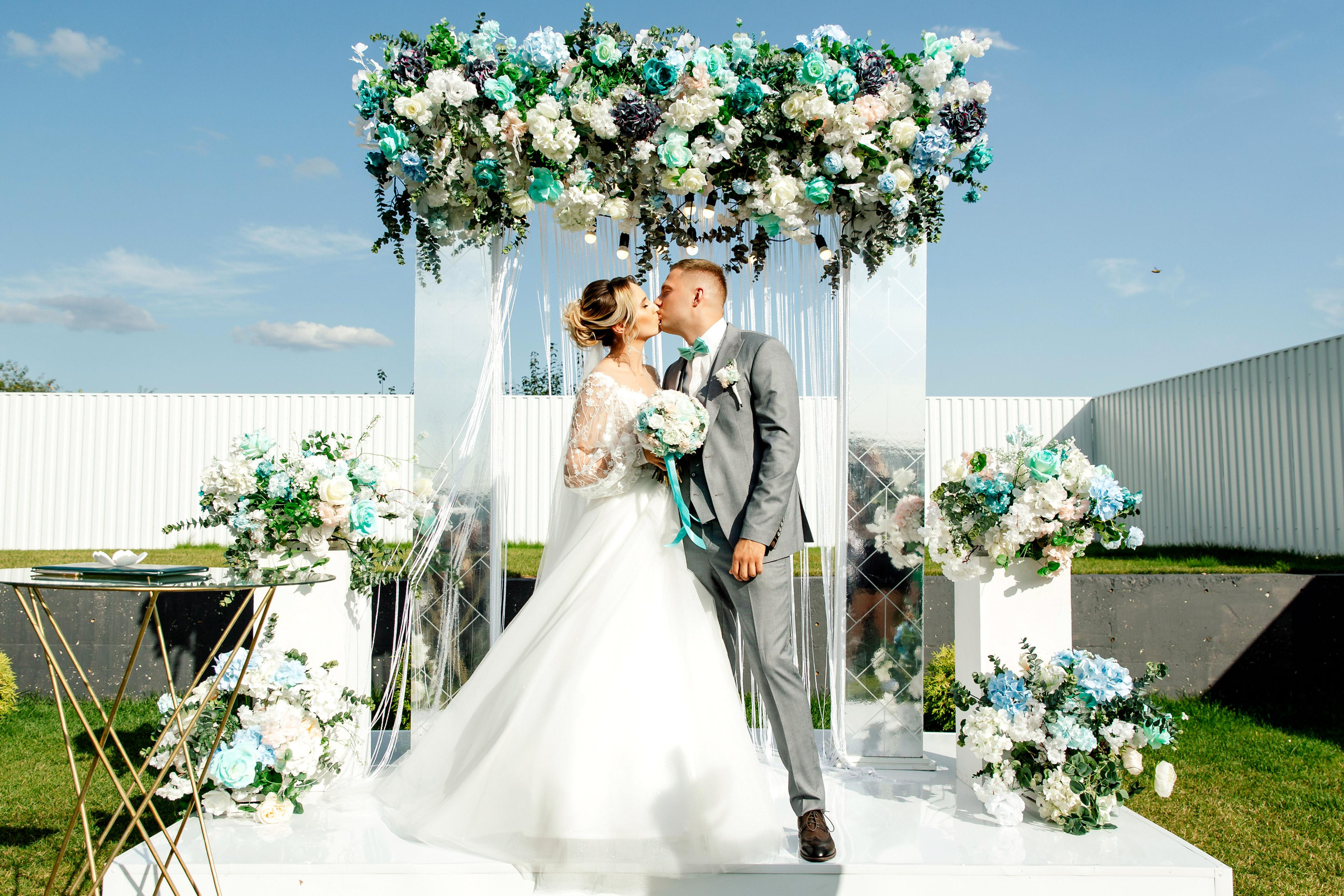 Свадебный фотограф Александр Кожарский